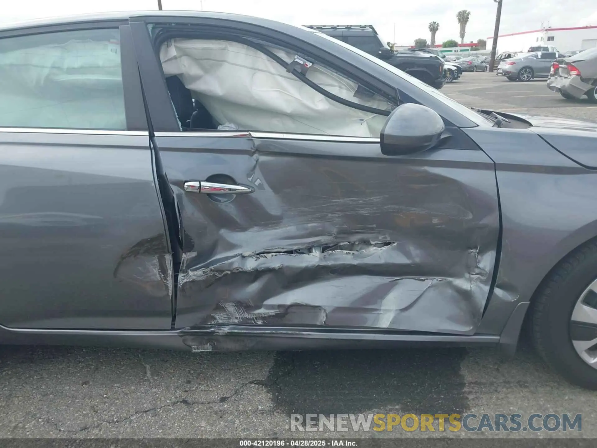6 Photograph of a damaged car 1N4BL4BV1LC173129 NISSAN ALTIMA 2020