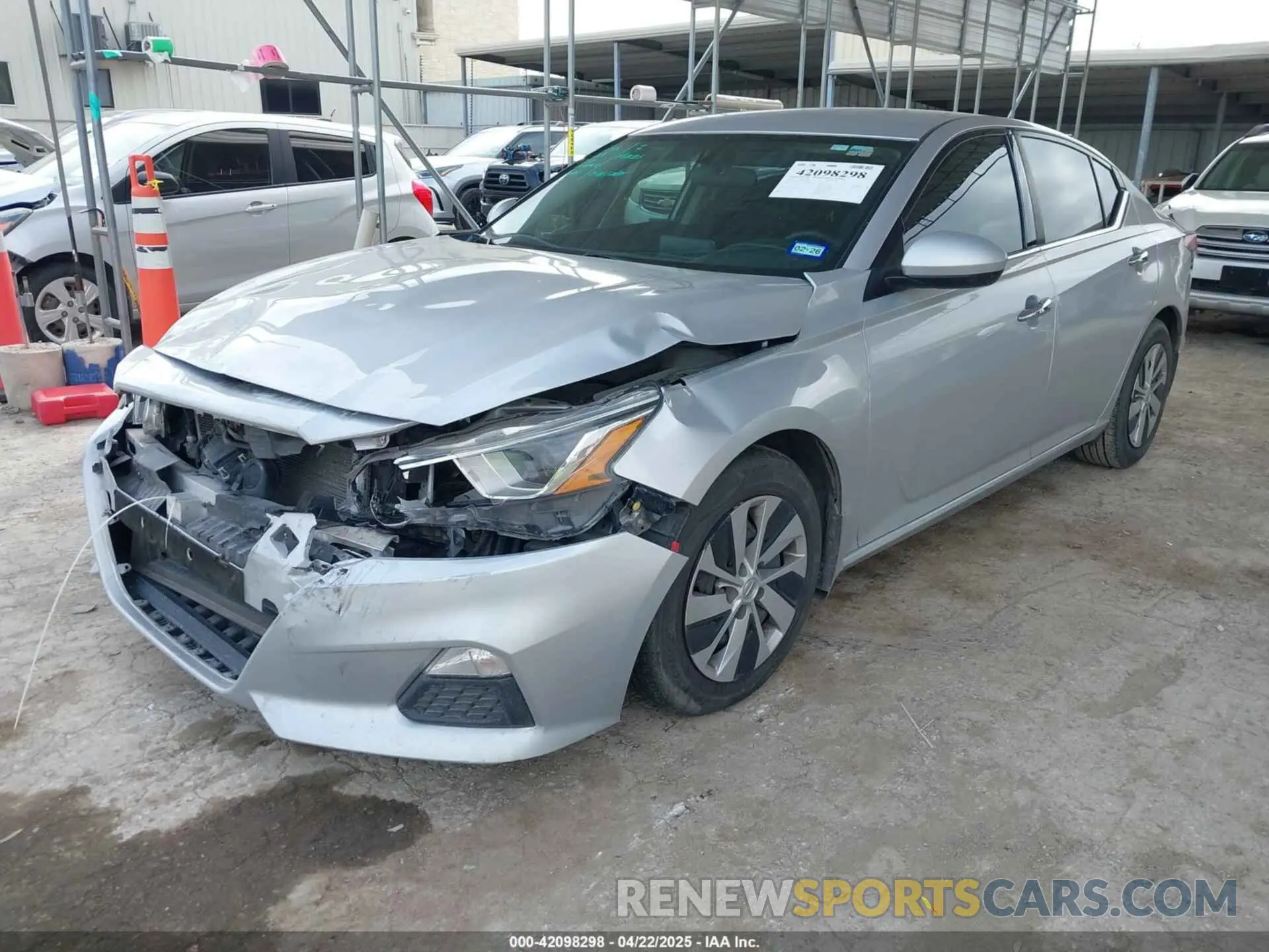 2 Photograph of a damaged car 1N4BL4BV1LC174085 NISSAN ALTIMA 2020