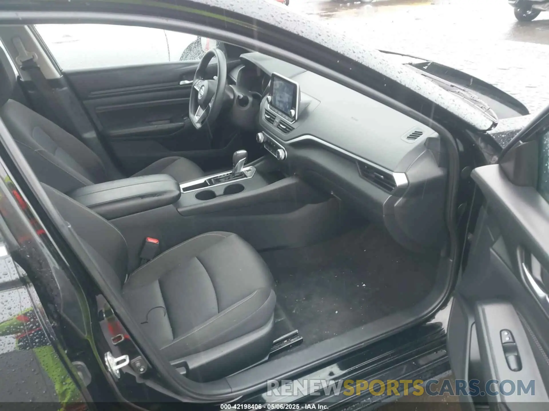 5 Photograph of a damaged car 1N4BL4BV1LC195096 NISSAN ALTIMA 2020