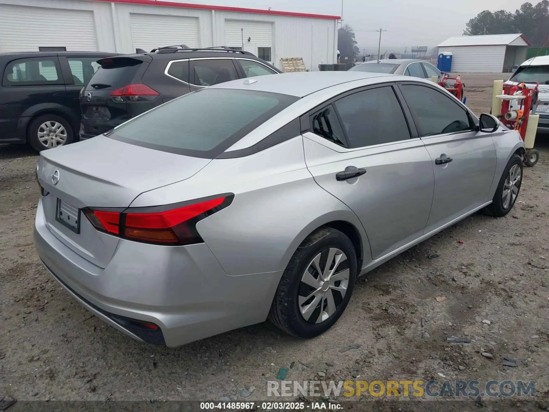 4 Photograph of a damaged car 1N4BL4BV1LC233734 NISSAN ALTIMA 2020