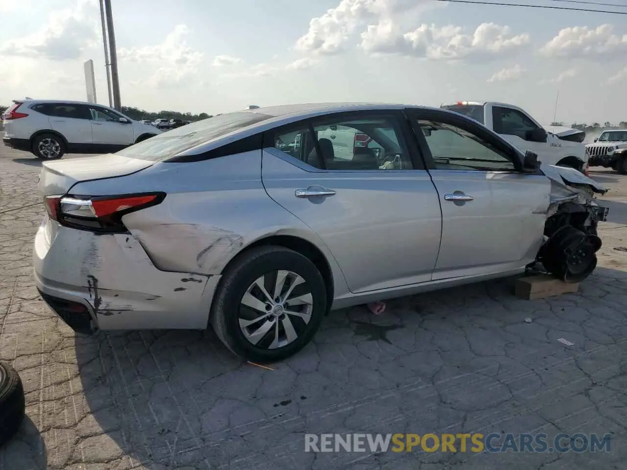 3 Photograph of a damaged car 1N4BL4BV1LC245673 NISSAN ALTIMA 2020