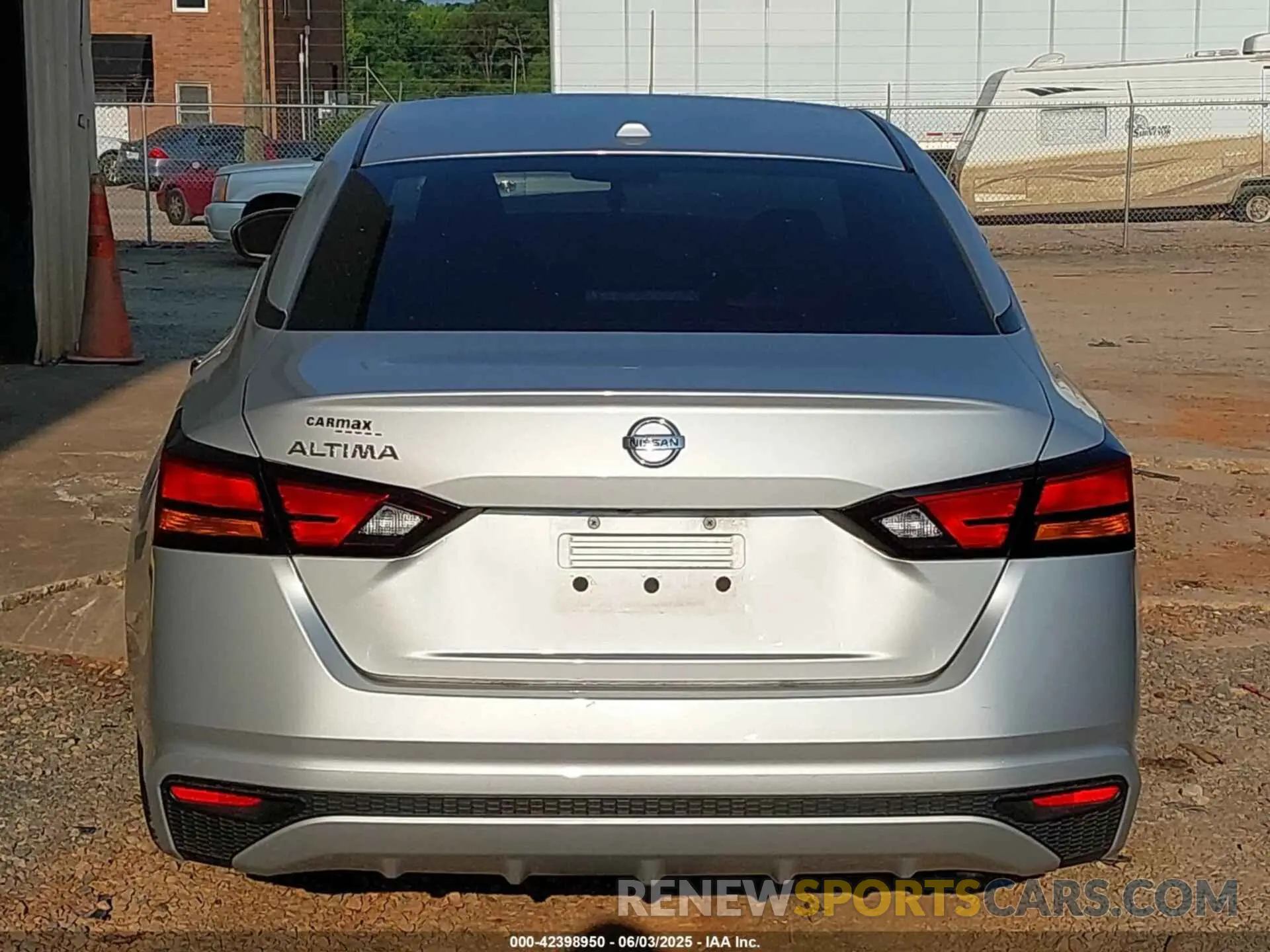 17 Photograph of a damaged car 1N4BL4BV1LC246578 NISSAN ALTIMA 2020