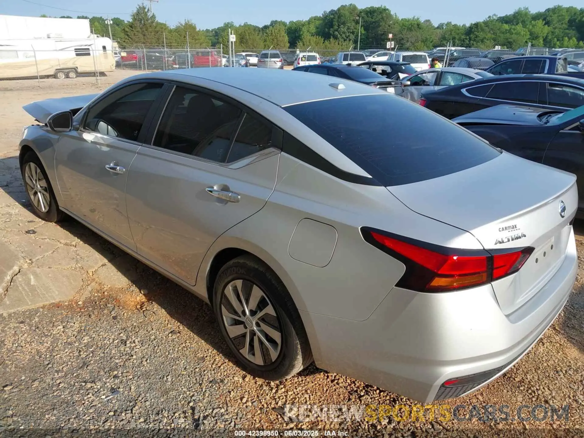 3 Photograph of a damaged car 1N4BL4BV1LC246578 NISSAN ALTIMA 2020