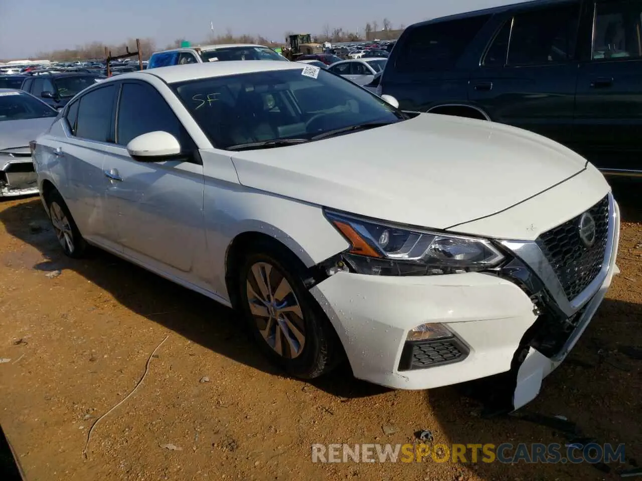 4 Photograph of a damaged car 1N4BL4BV1LC248699 NISSAN ALTIMA 2020