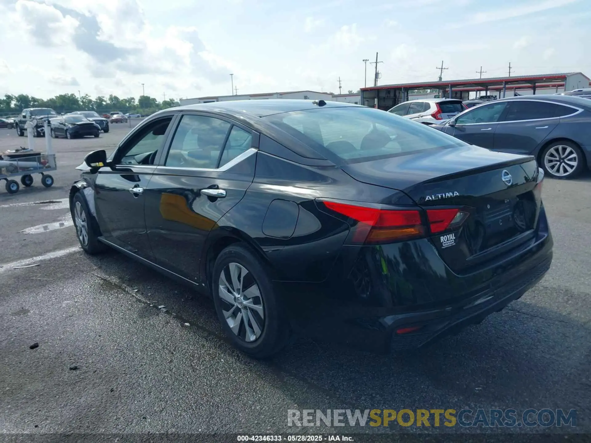 3 Photograph of a damaged car 1N4BL4BV1LC275286 NISSAN ALTIMA 2020