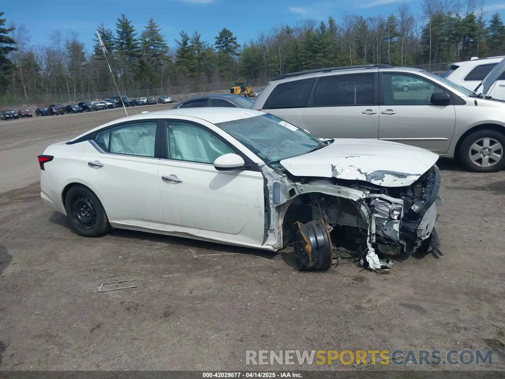 13 Photograph of a damaged car 1N4BL4BV2LC134940 NISSAN ALTIMA 2020