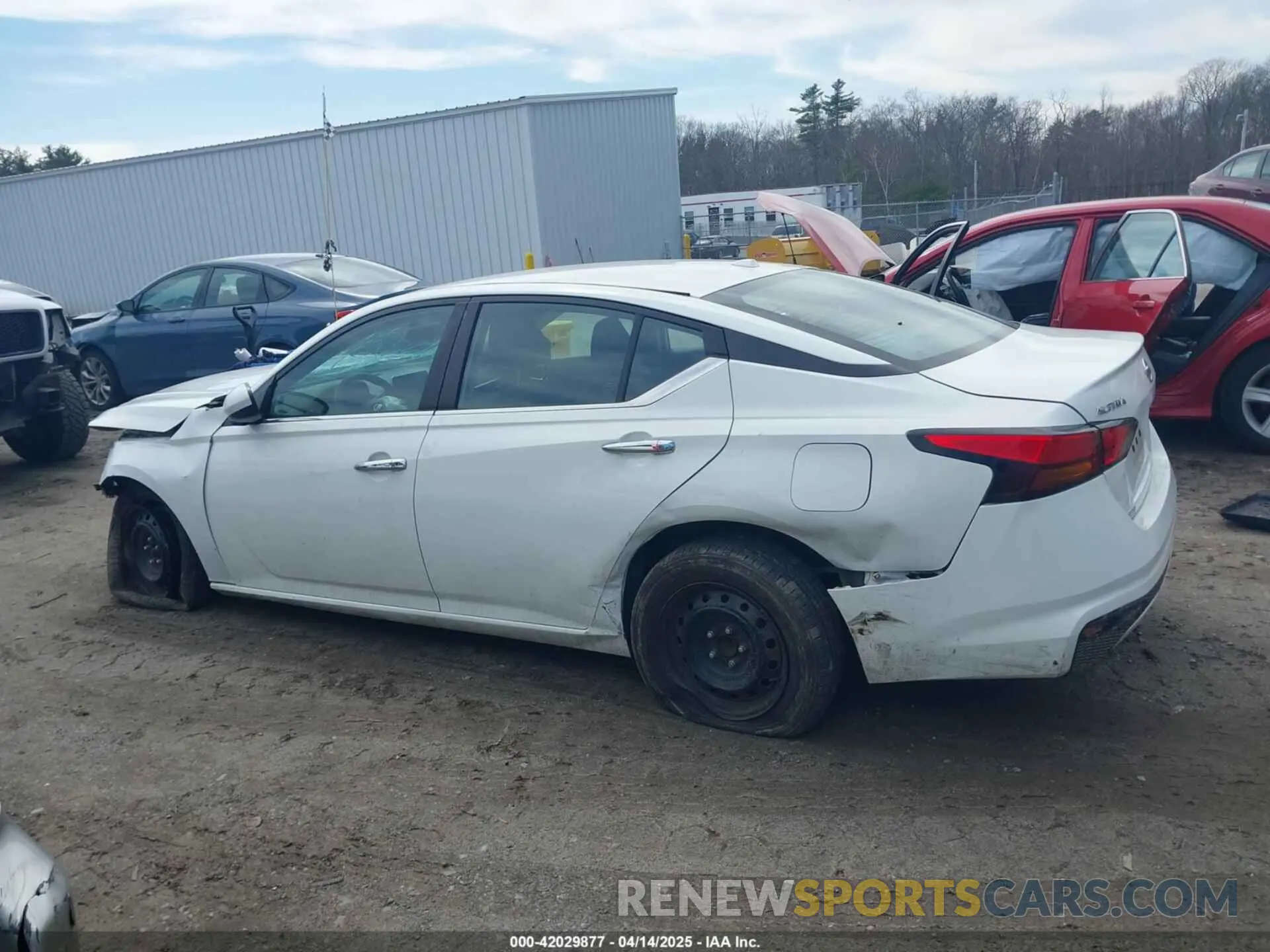 14 Photograph of a damaged car 1N4BL4BV2LC134940 NISSAN ALTIMA 2020