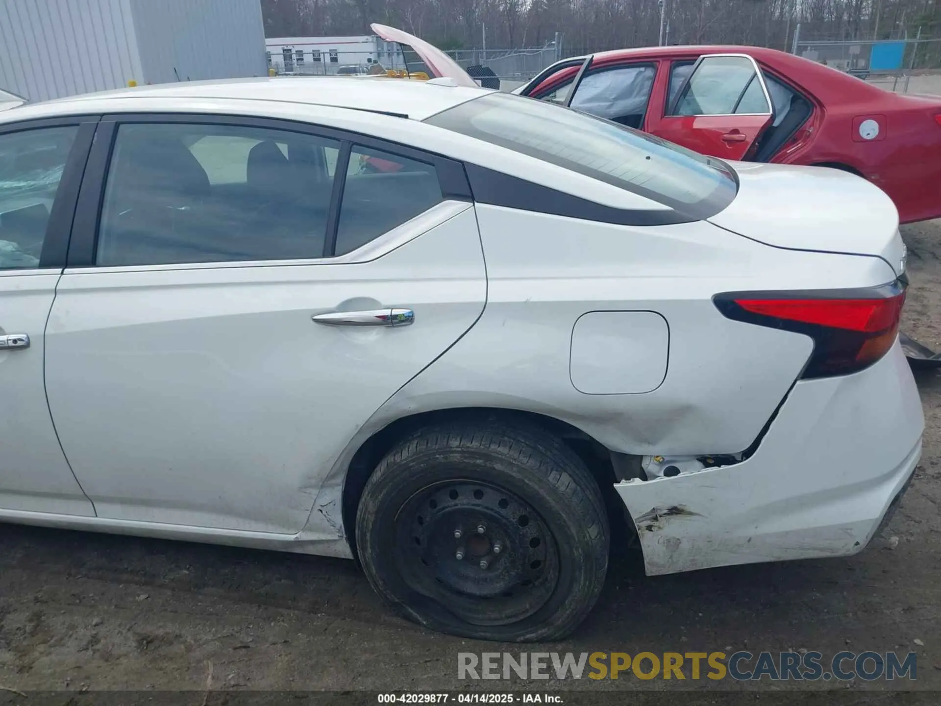 19 Photograph of a damaged car 1N4BL4BV2LC134940 NISSAN ALTIMA 2020