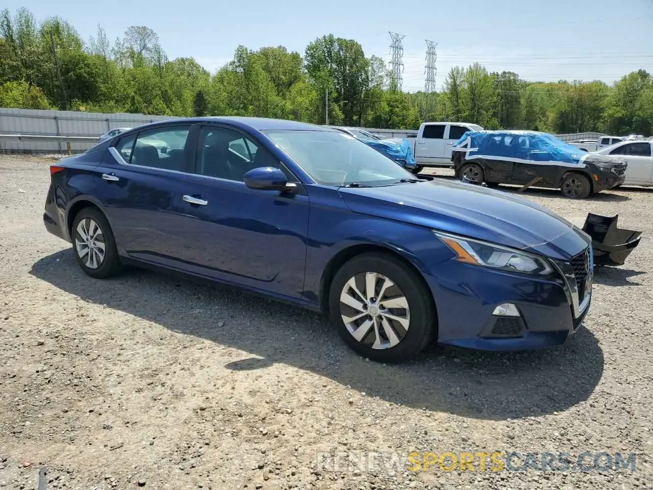 4 Photograph of a damaged car 1N4BL4BV2LC136932 NISSAN ALTIMA 2020