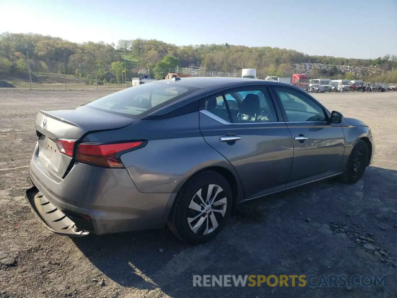 3 Photograph of a damaged car 1N4BL4BV2LC143945 NISSAN ALTIMA 2020