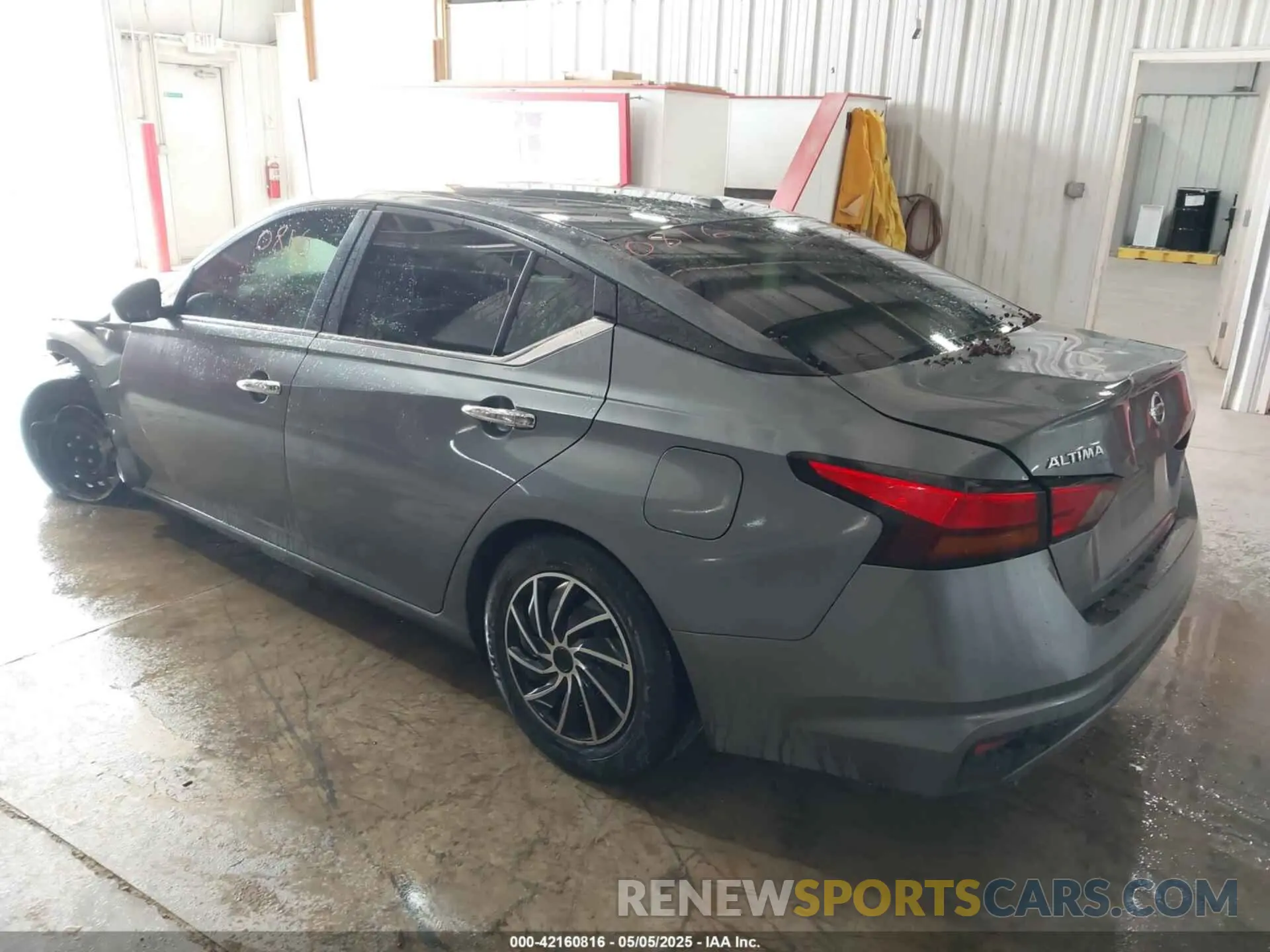 3 Photograph of a damaged car 1N4BL4BV2LC146487 NISSAN ALTIMA 2020