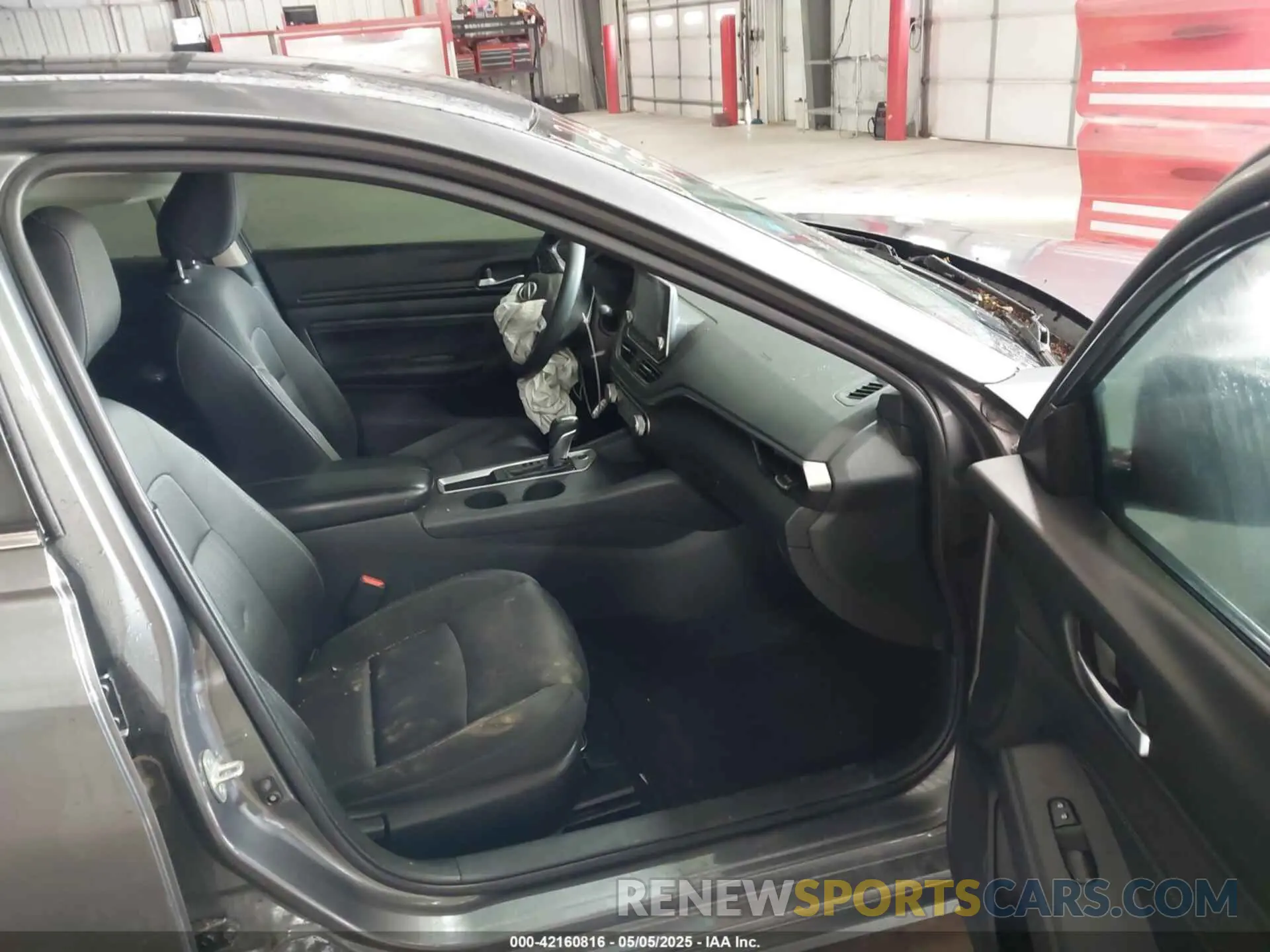 5 Photograph of a damaged car 1N4BL4BV2LC146487 NISSAN ALTIMA 2020