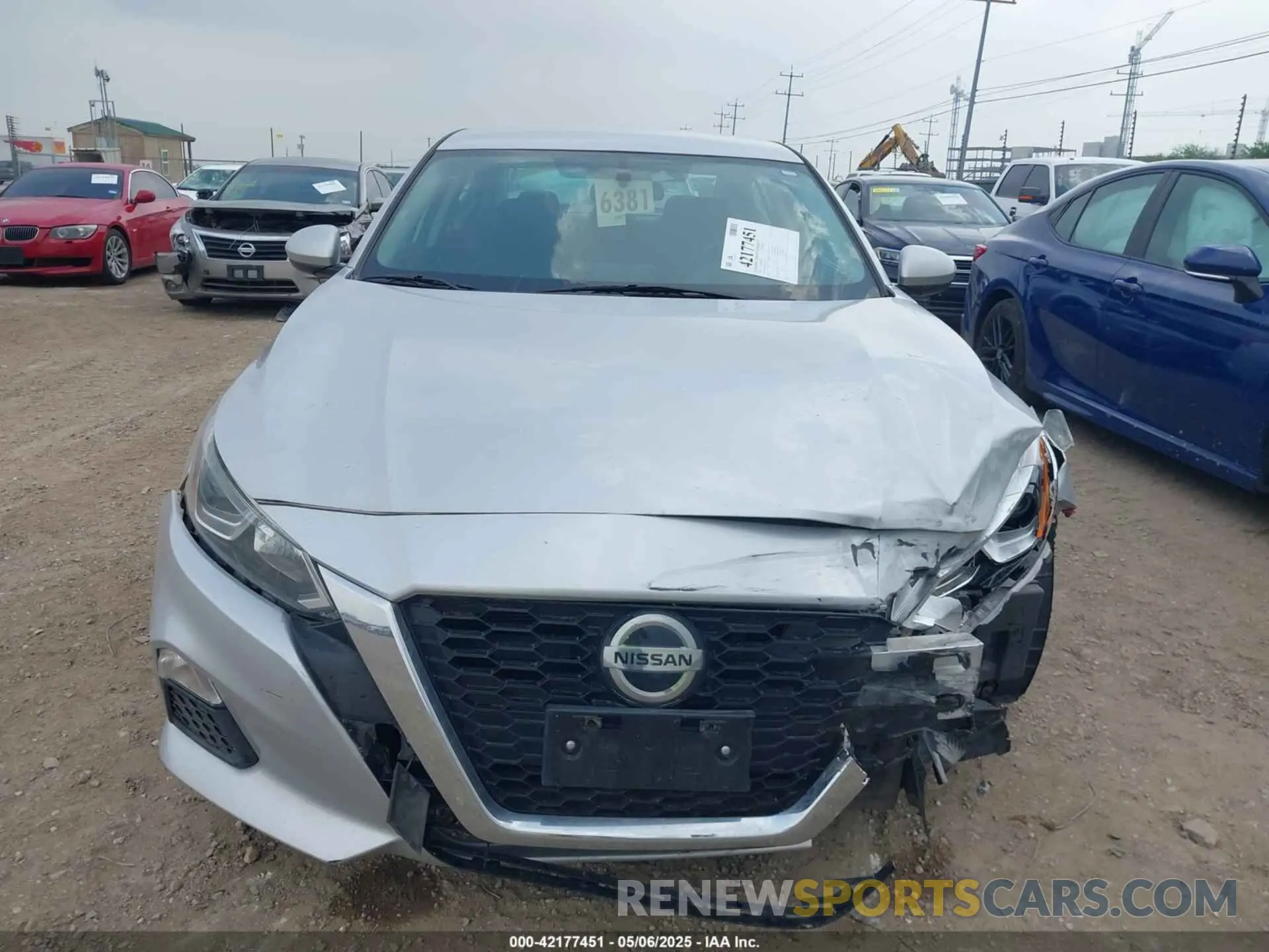 12 Photograph of a damaged car 1N4BL4BV2LC159837 NISSAN ALTIMA 2020