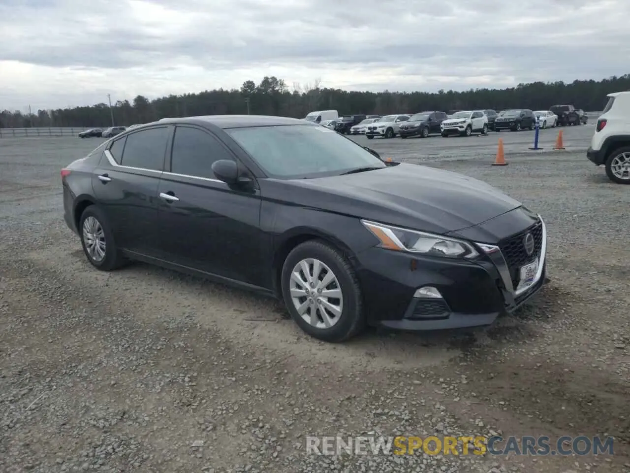 4 Photograph of a damaged car 1N4BL4BV2LC186598 NISSAN ALTIMA 2020