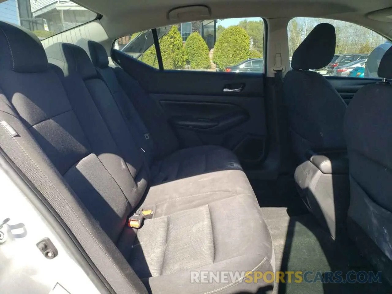 10 Photograph of a damaged car 1N4BL4BV2LC208146 NISSAN ALTIMA 2020