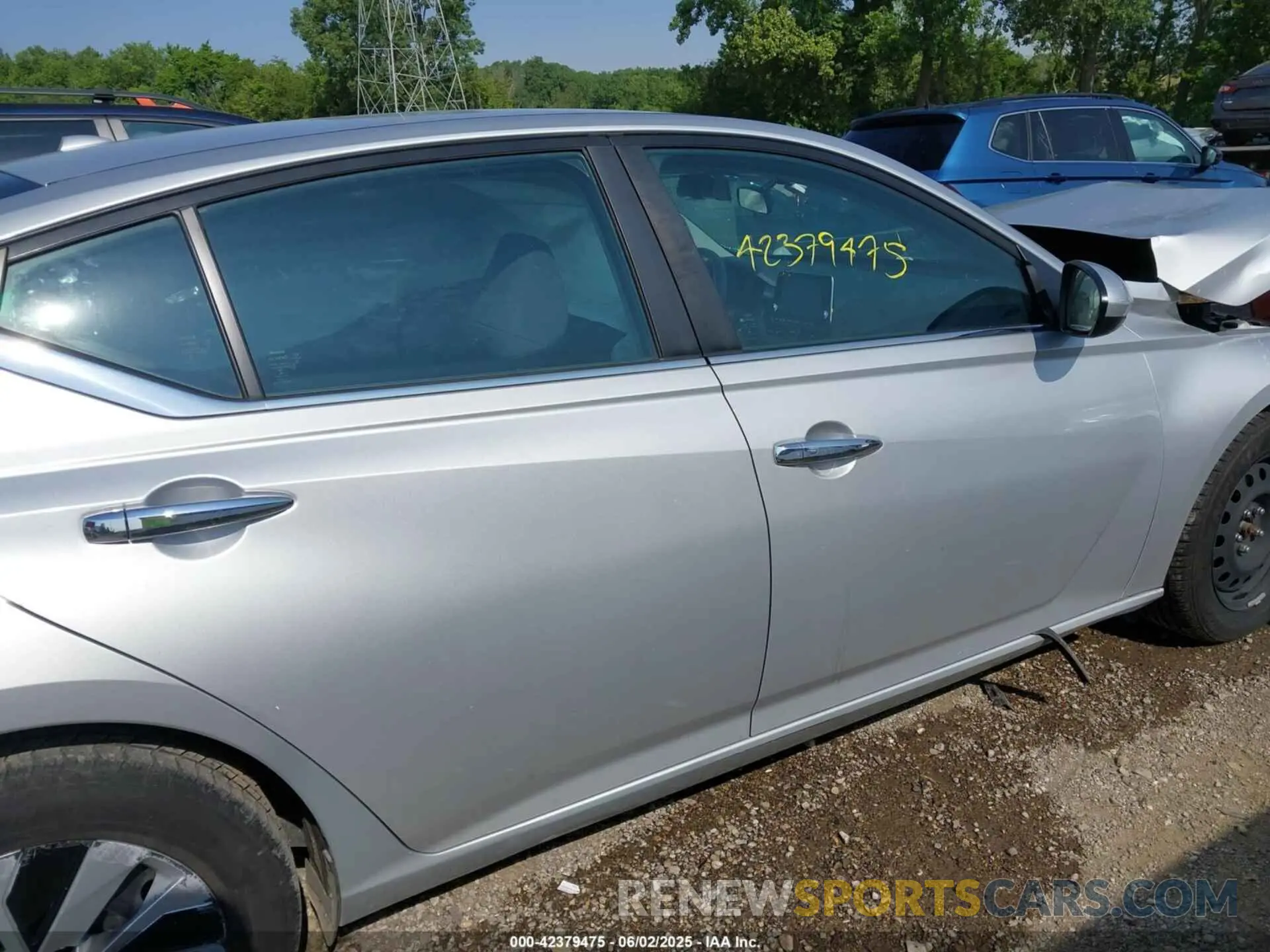 14 Photograph of a damaged car 1N4BL4BV2LC211354 NISSAN ALTIMA 2020