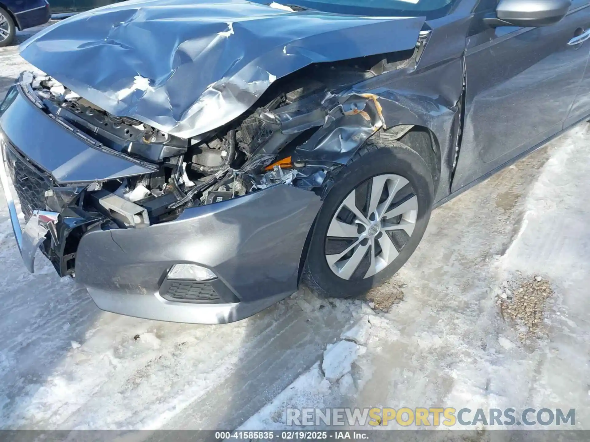 17 Photograph of a damaged car 1N4BL4BV2LC219390 NISSAN ALTIMA 2020