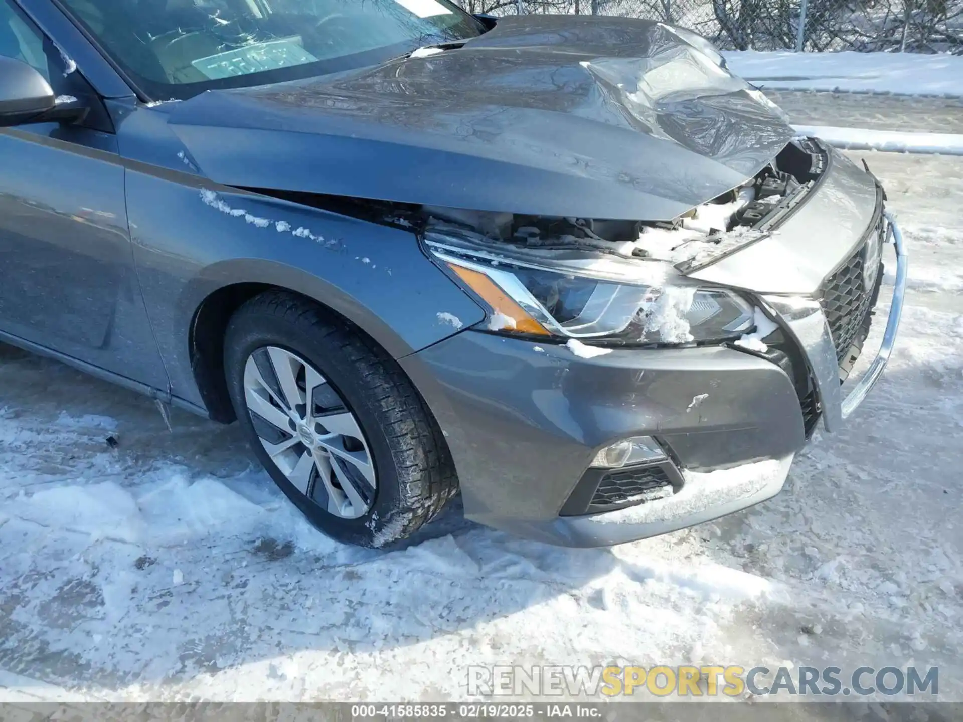 18 Photograph of a damaged car 1N4BL4BV2LC219390 NISSAN ALTIMA 2020