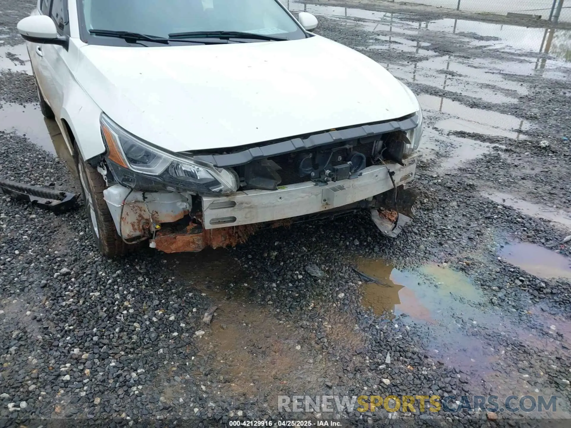 18 Photograph of a damaged car 1N4BL4BV2LC230065 NISSAN ALTIMA 2020
