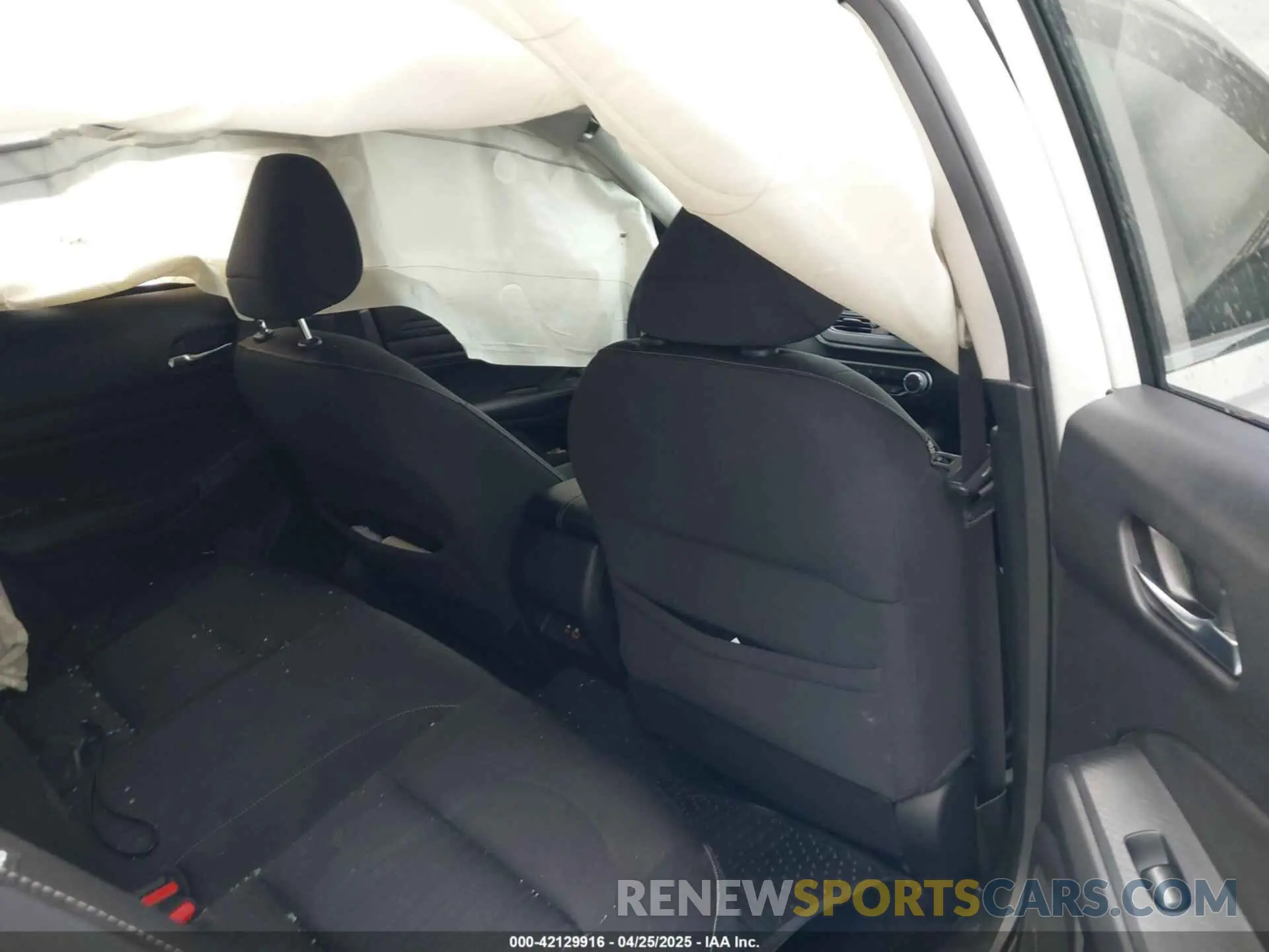 8 Photograph of a damaged car 1N4BL4BV2LC230065 NISSAN ALTIMA 2020