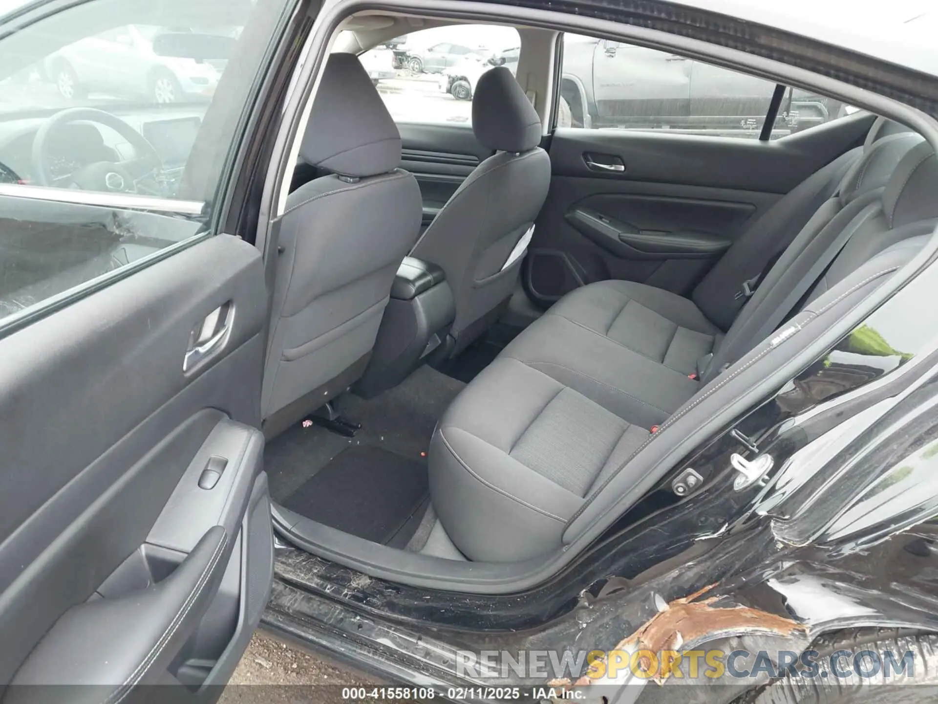 8 Photograph of a damaged car 1N4BL4BV2LC237341 NISSAN ALTIMA 2020