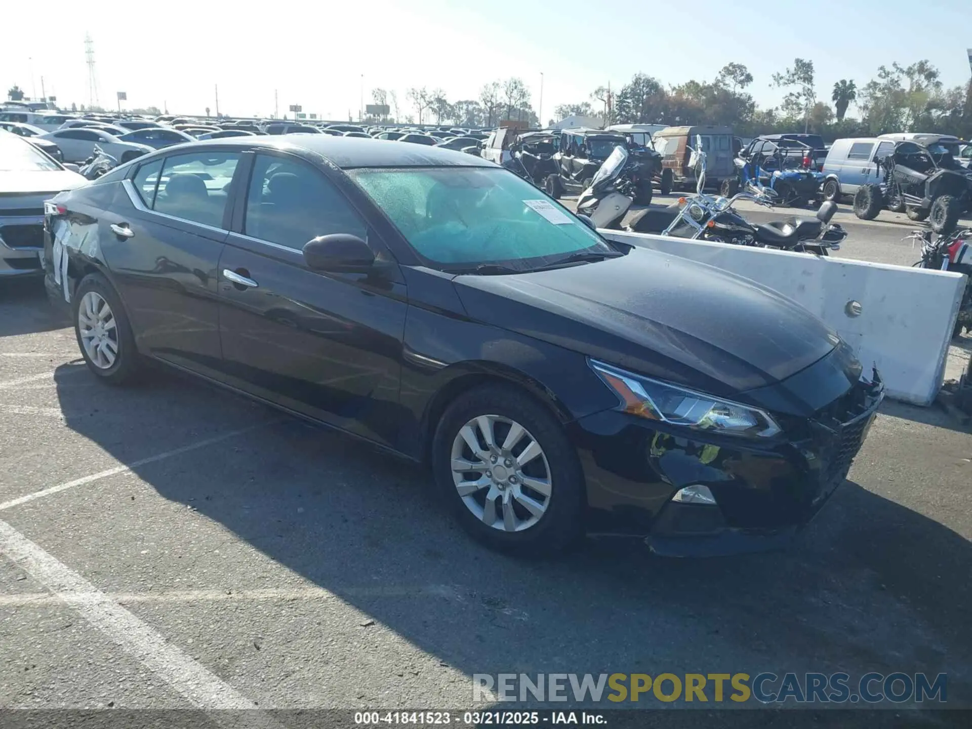 1 Photograph of a damaged car 1N4BL4BV2LC242555 NISSAN ALTIMA 2020