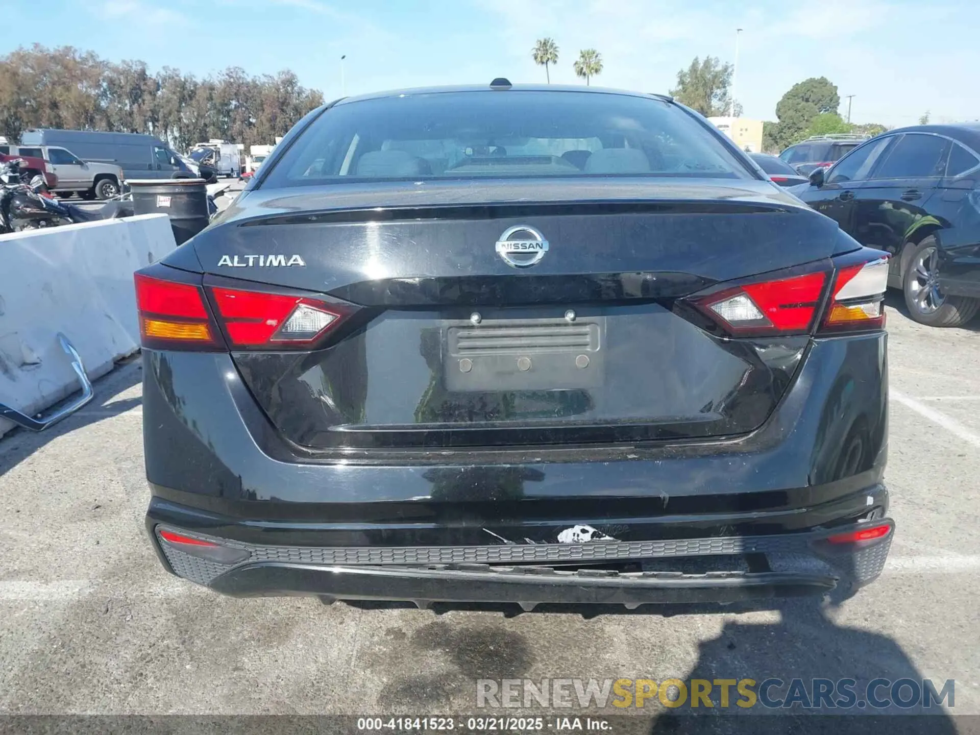 15 Photograph of a damaged car 1N4BL4BV2LC242555 NISSAN ALTIMA 2020