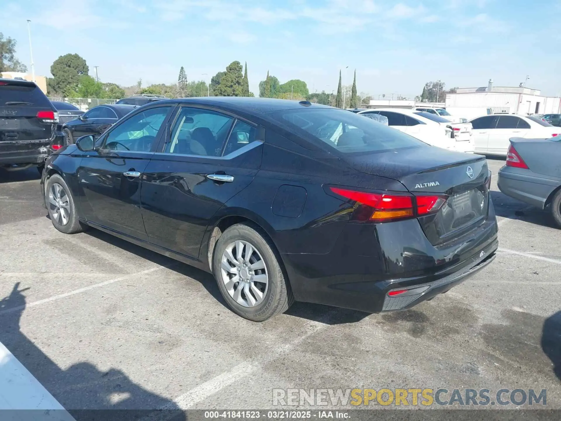 3 Photograph of a damaged car 1N4BL4BV2LC242555 NISSAN ALTIMA 2020