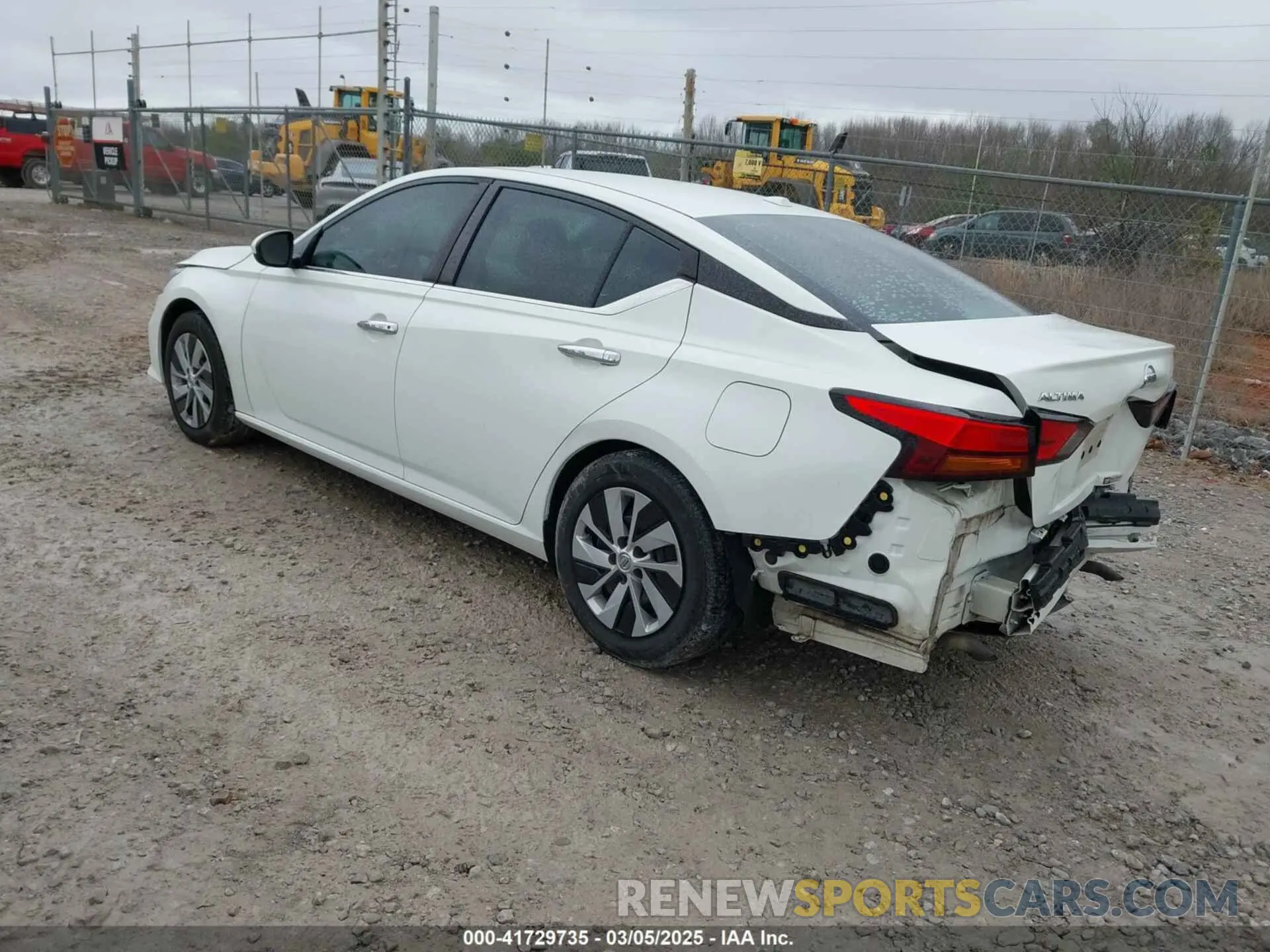3 Photograph of a damaged car 1N4BL4BV2LC252583 NISSAN ALTIMA 2020