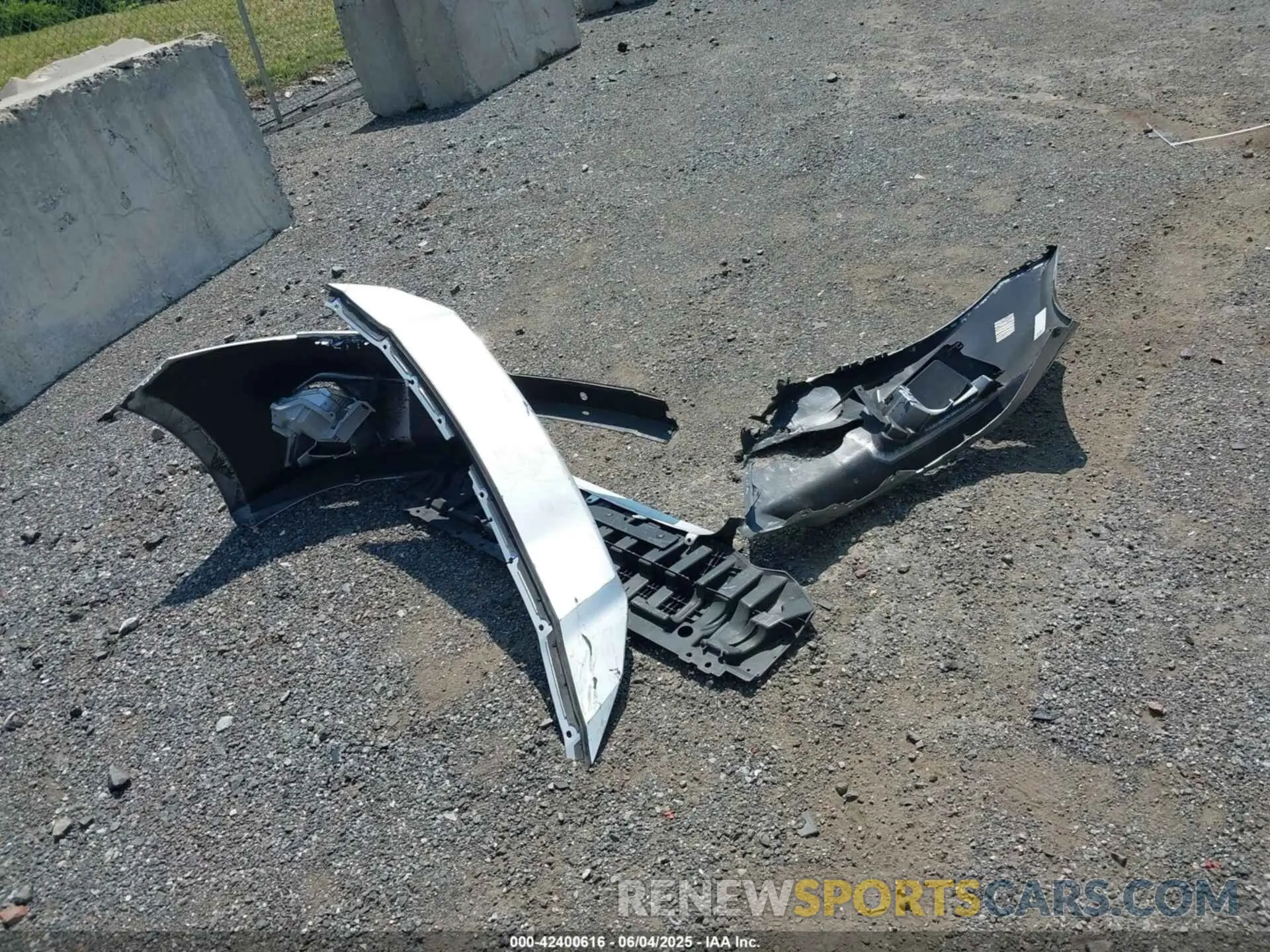 11 Photograph of a damaged car 1N4BL4BV2LC259128 NISSAN ALTIMA 2020