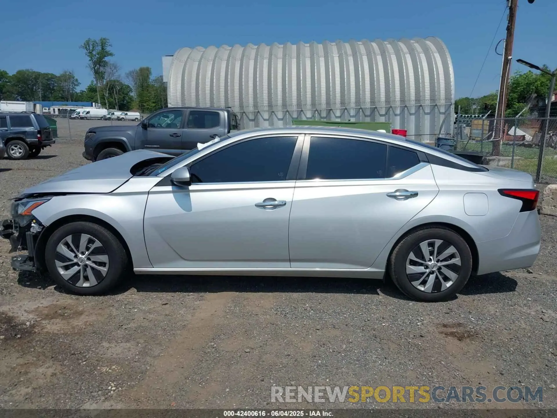 14 Photograph of a damaged car 1N4BL4BV2LC259128 NISSAN ALTIMA 2020