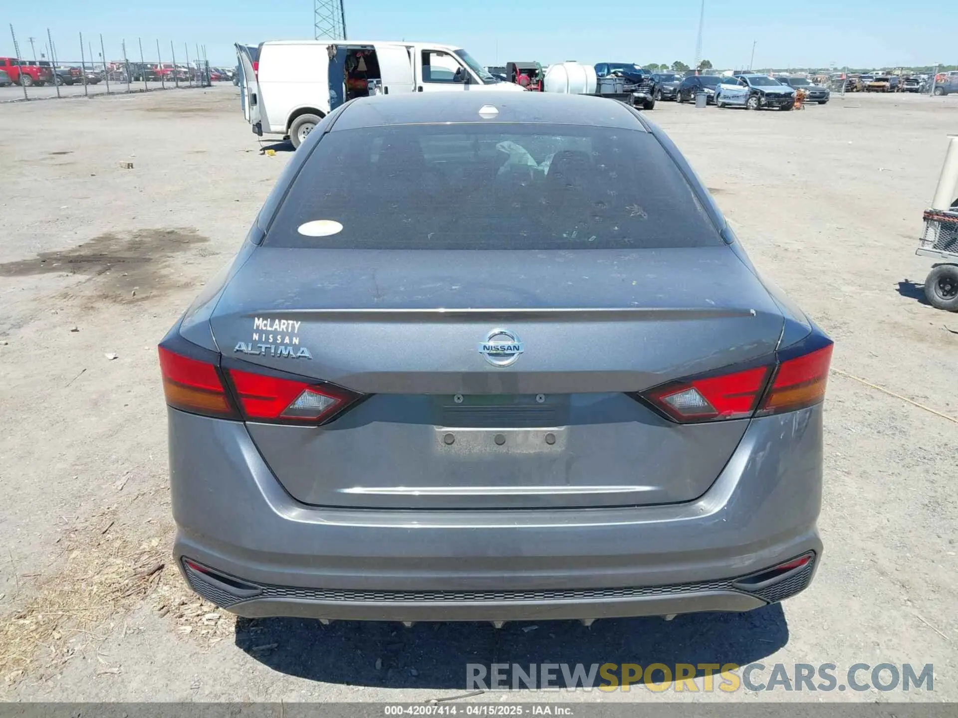 16 Photograph of a damaged car 1N4BL4BV2LC264734 NISSAN ALTIMA 2020