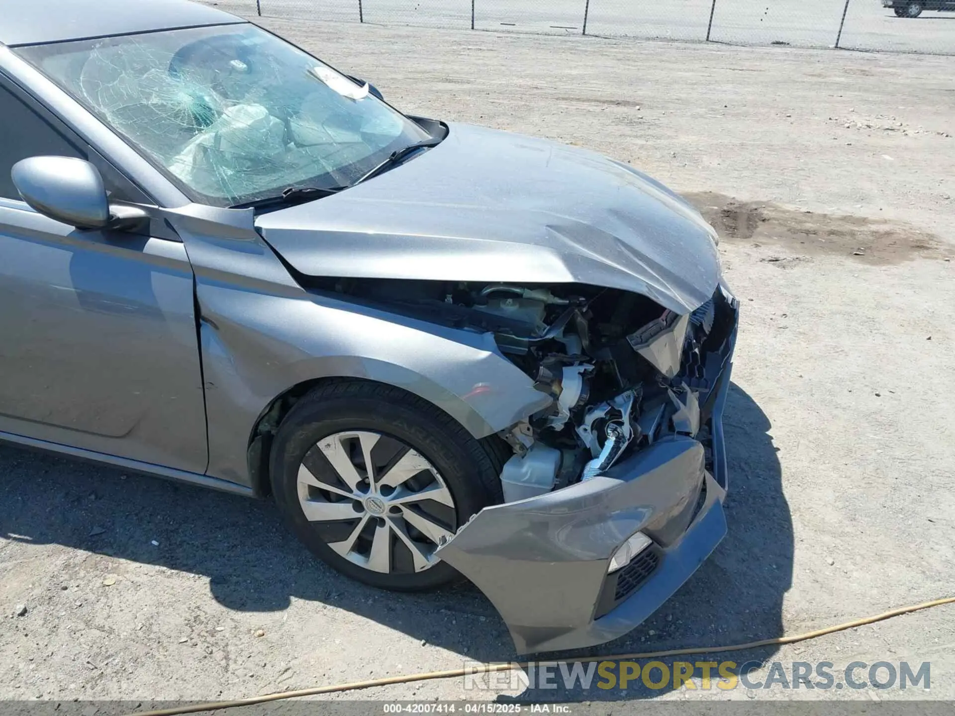 18 Photograph of a damaged car 1N4BL4BV2LC264734 NISSAN ALTIMA 2020