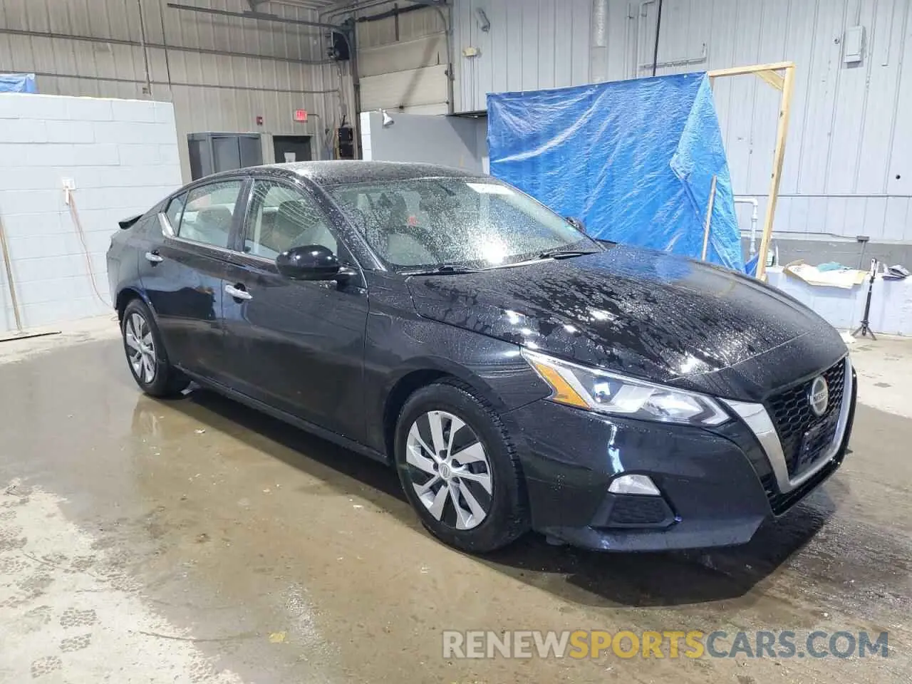 4 Photograph of a damaged car 1N4BL4BV2LC272333 NISSAN ALTIMA 2020