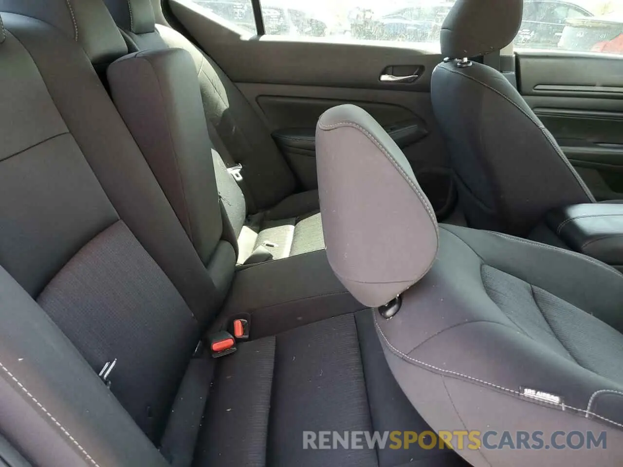 10 Photograph of a damaged car 1N4BL4BV2LN306615 NISSAN ALTIMA 2020