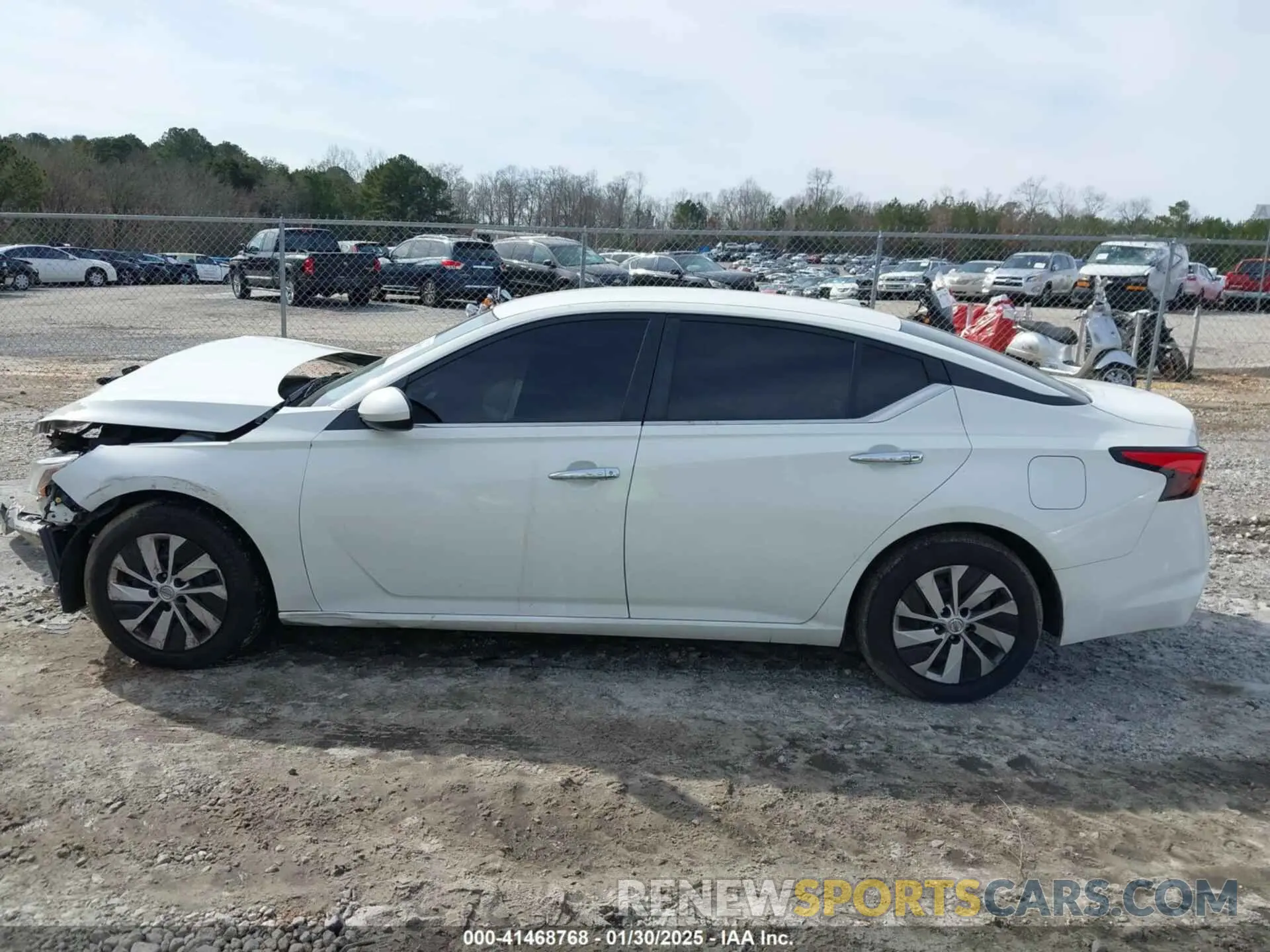 14 Photograph of a damaged car 1N4BL4BV2LN313211 NISSAN ALTIMA 2020