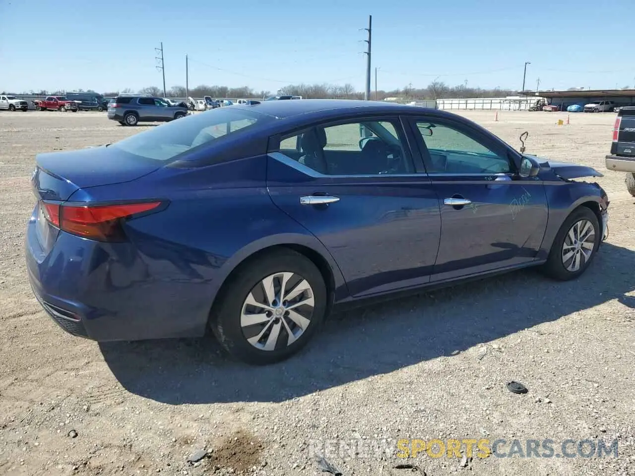 3 Photograph of a damaged car 1N4BL4BV2LN313953 NISSAN ALTIMA 2020