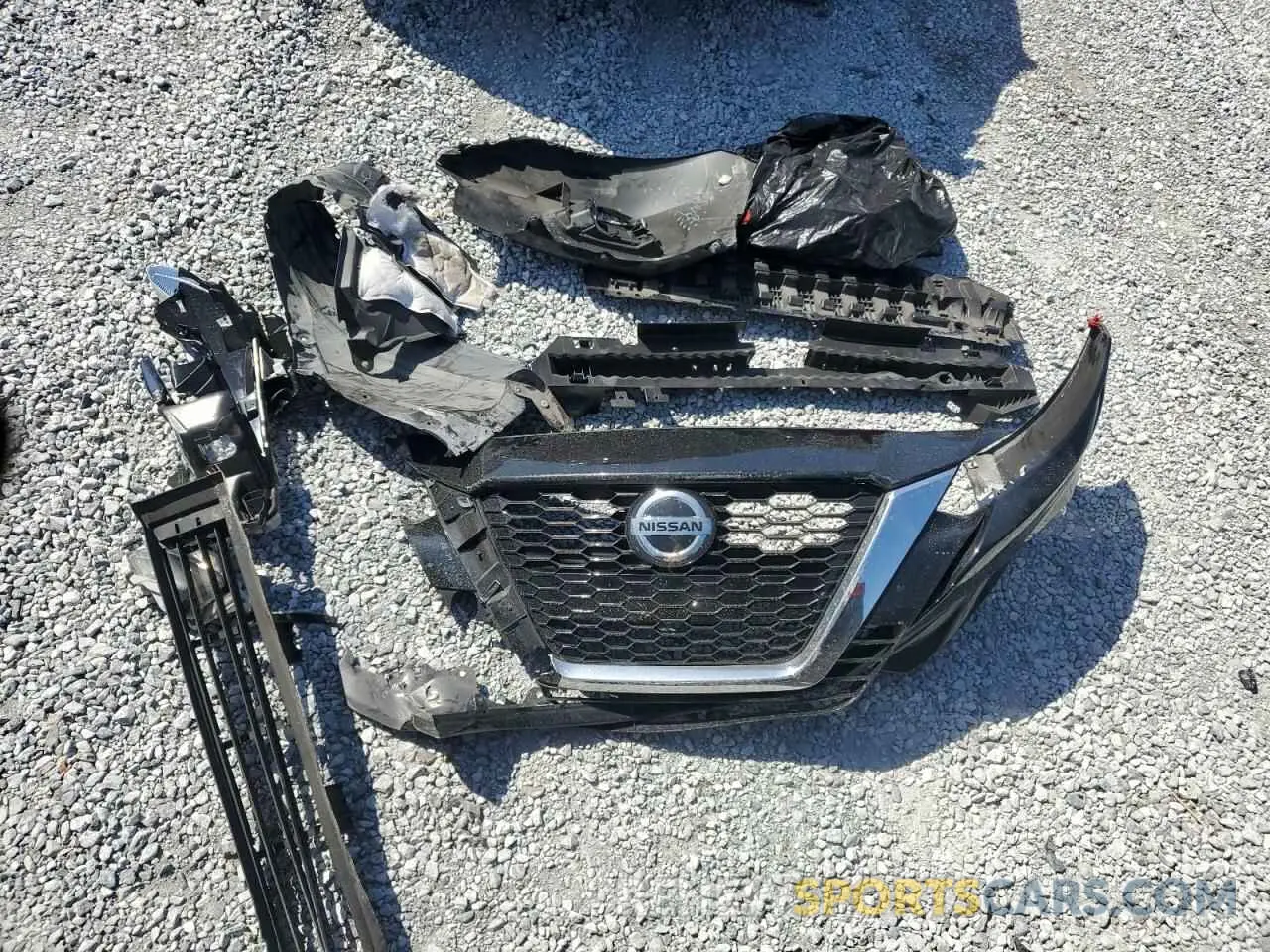 12 Photograph of a damaged car 1N4BL4BV2LN322281 NISSAN ALTIMA 2020