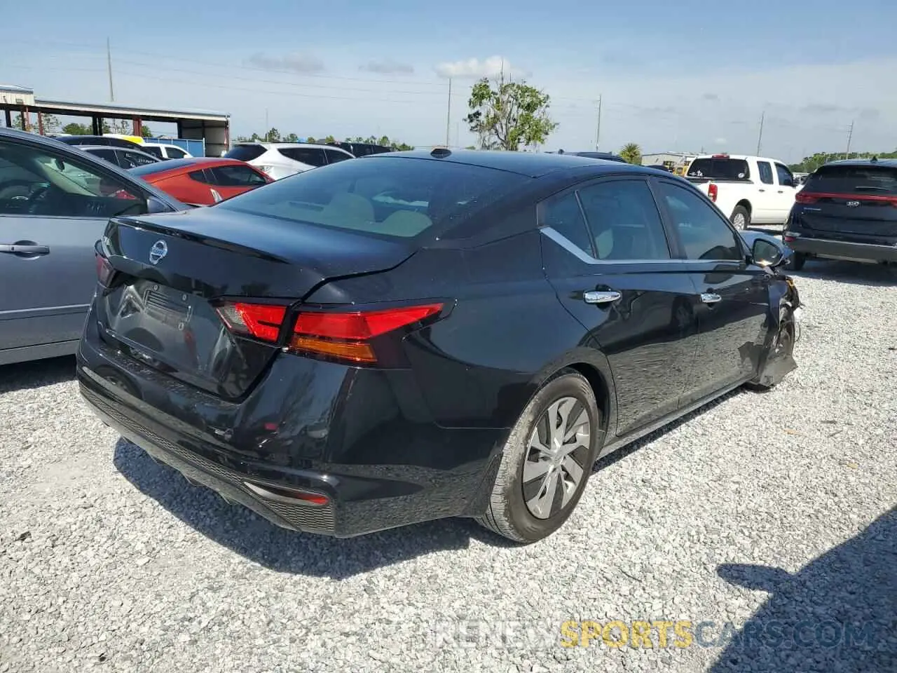 3 Photograph of a damaged car 1N4BL4BV2LN322281 NISSAN ALTIMA 2020