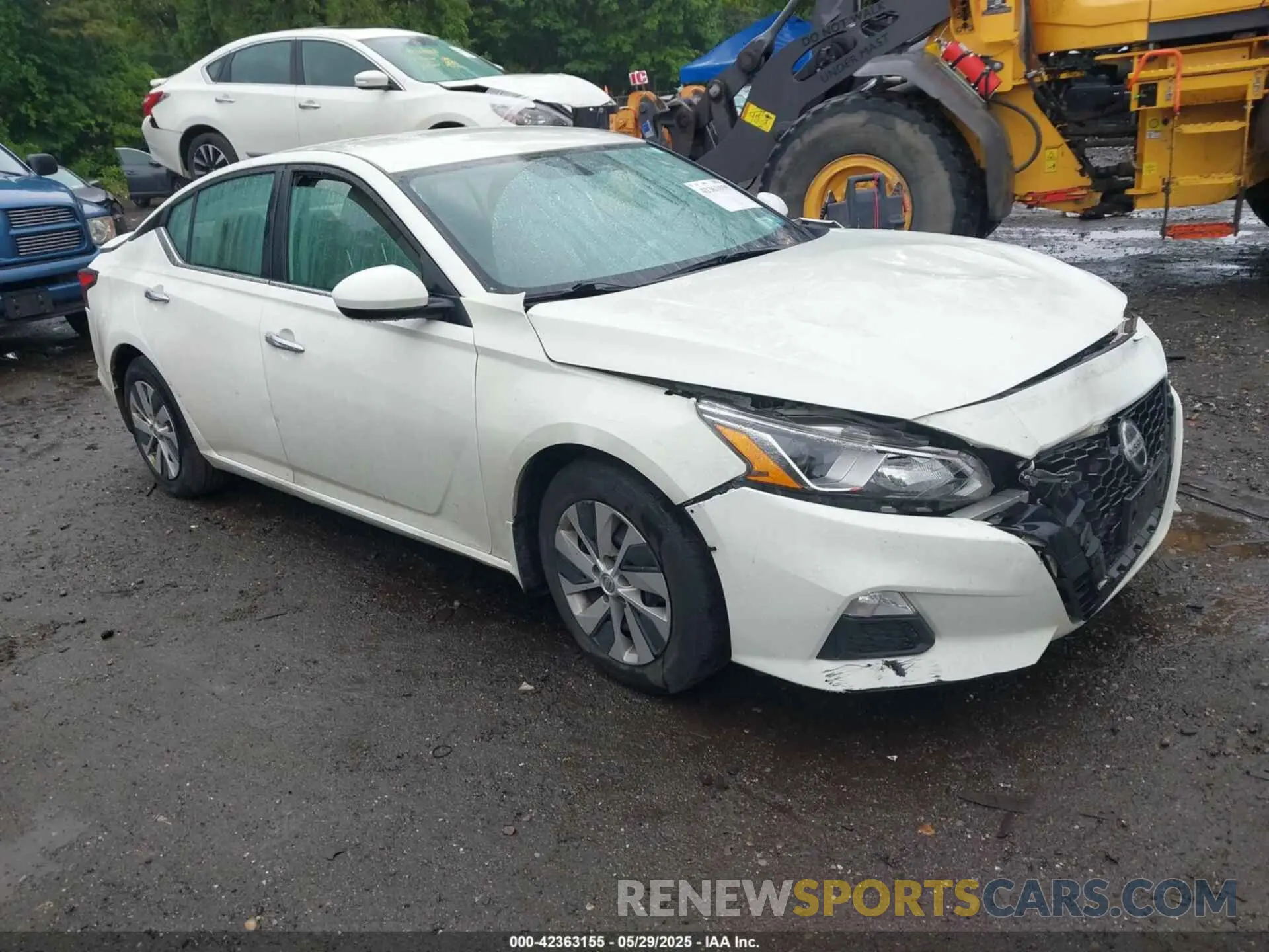 1 Photograph of a damaged car 1N4BL4BV2LN323771 NISSAN ALTIMA 2020