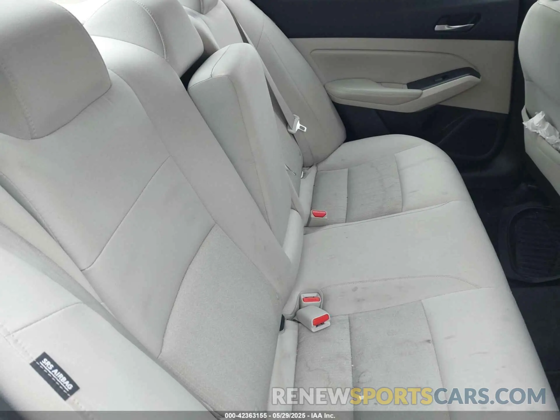 8 Photograph of a damaged car 1N4BL4BV2LN323771 NISSAN ALTIMA 2020
