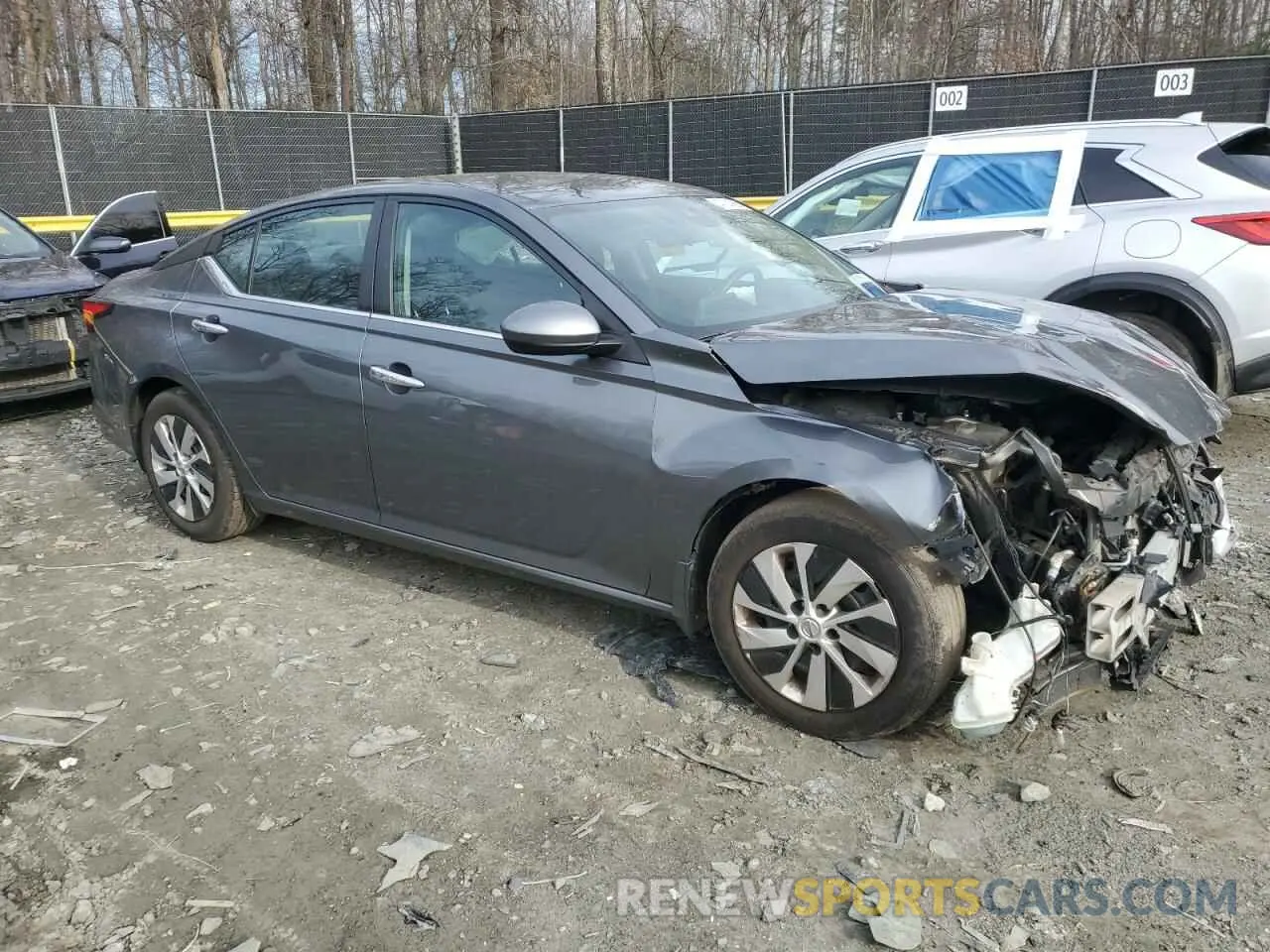 4 Photograph of a damaged car 1N4BL4BV3LC129648 NISSAN ALTIMA 2020