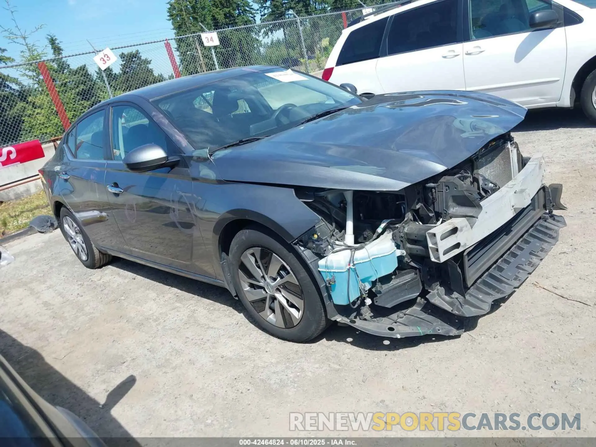 1 Photograph of a damaged car 1N4BL4BV3LC136941 NISSAN ALTIMA 2020