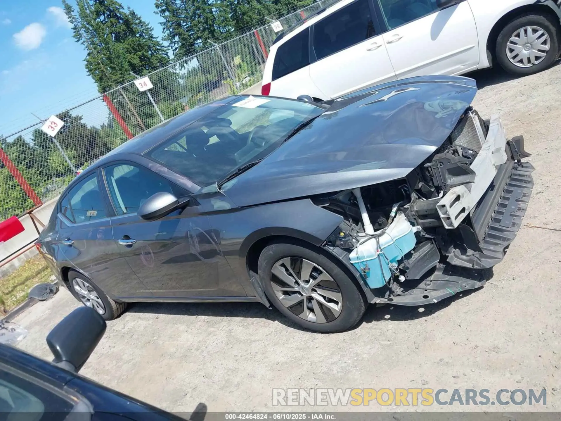 14 Photograph of a damaged car 1N4BL4BV3LC136941 NISSAN ALTIMA 2020