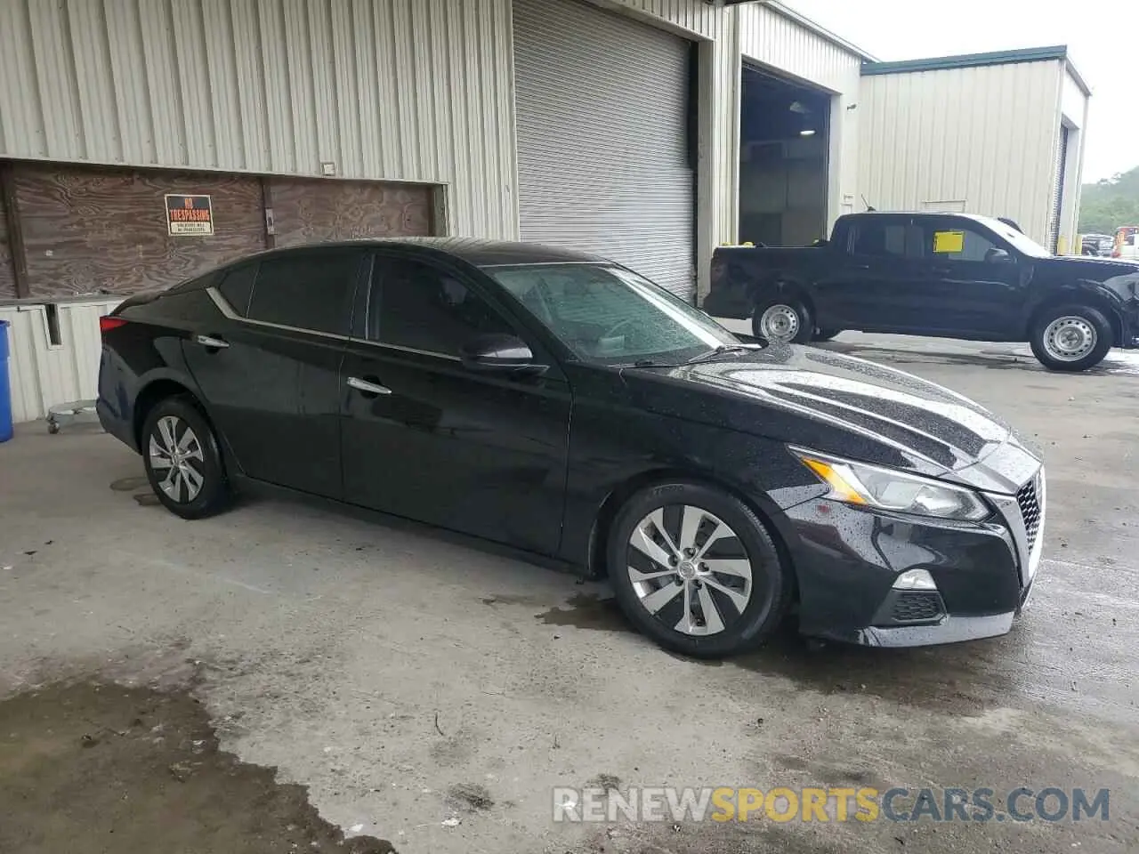 4 Photograph of a damaged car 1N4BL4BV3LC146482 NISSAN ALTIMA 2020
