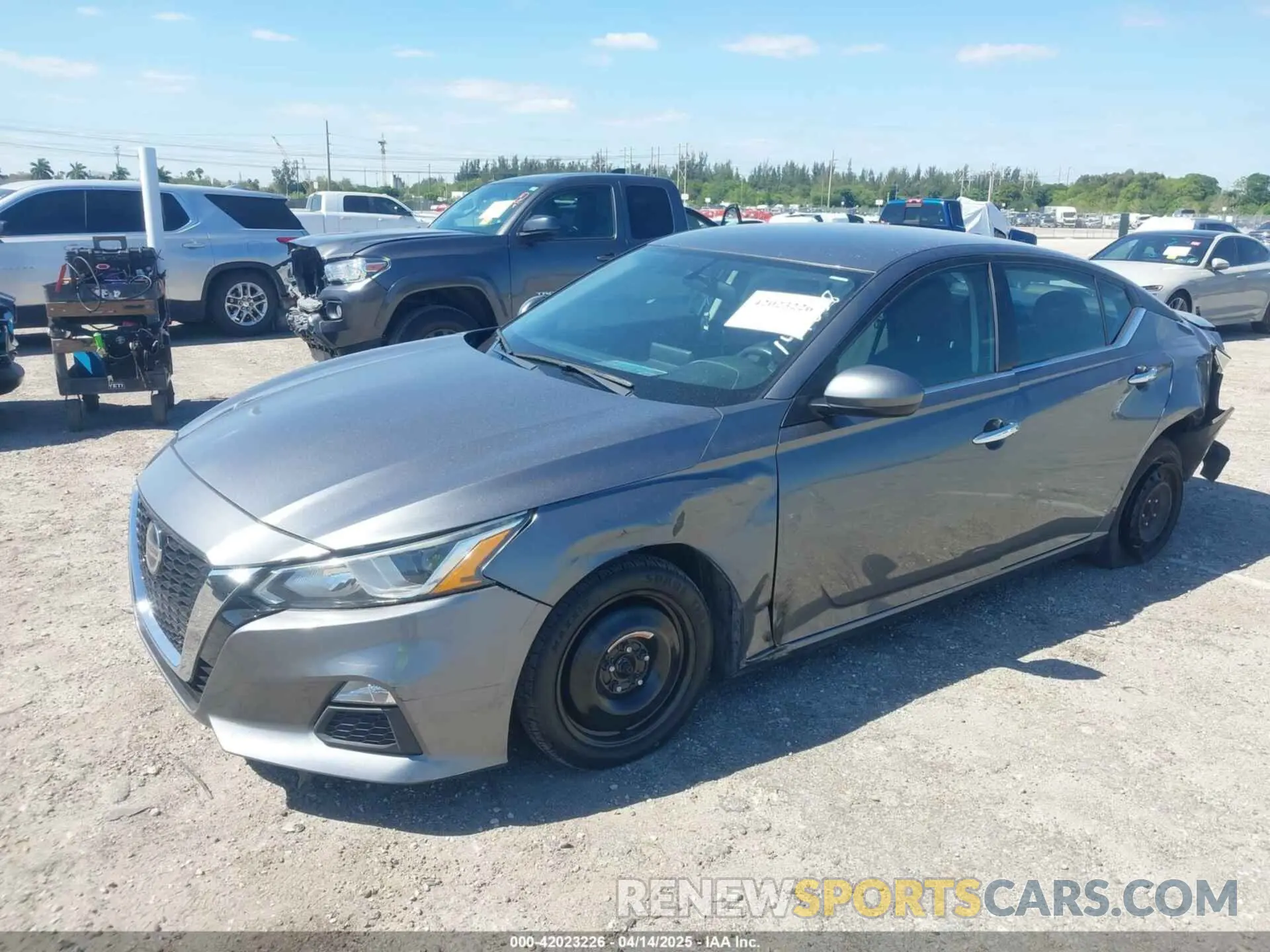 2 Photograph of a damaged car 1N4BL4BV3LC149088 NISSAN ALTIMA 2020