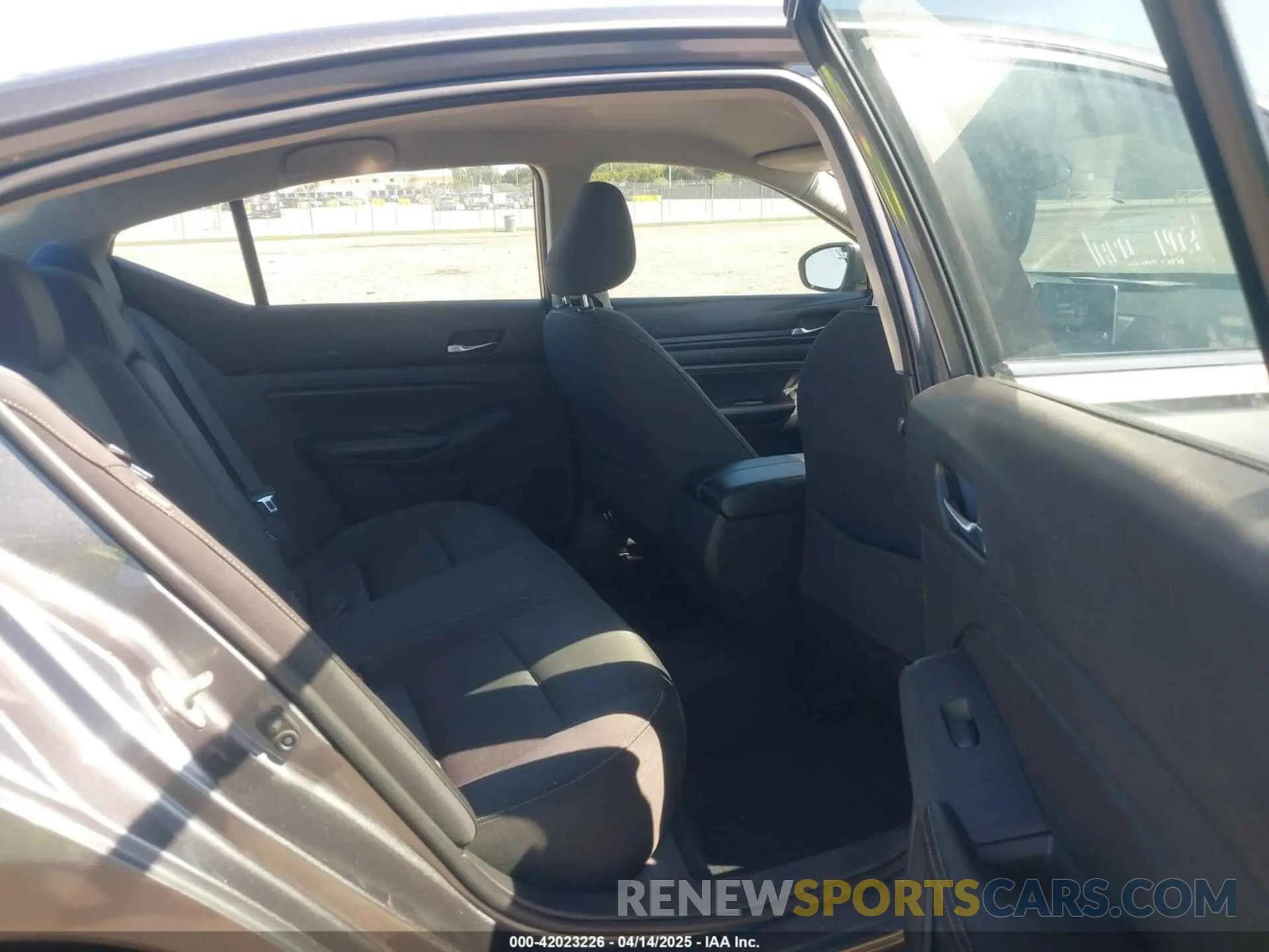 8 Photograph of a damaged car 1N4BL4BV3LC149088 NISSAN ALTIMA 2020