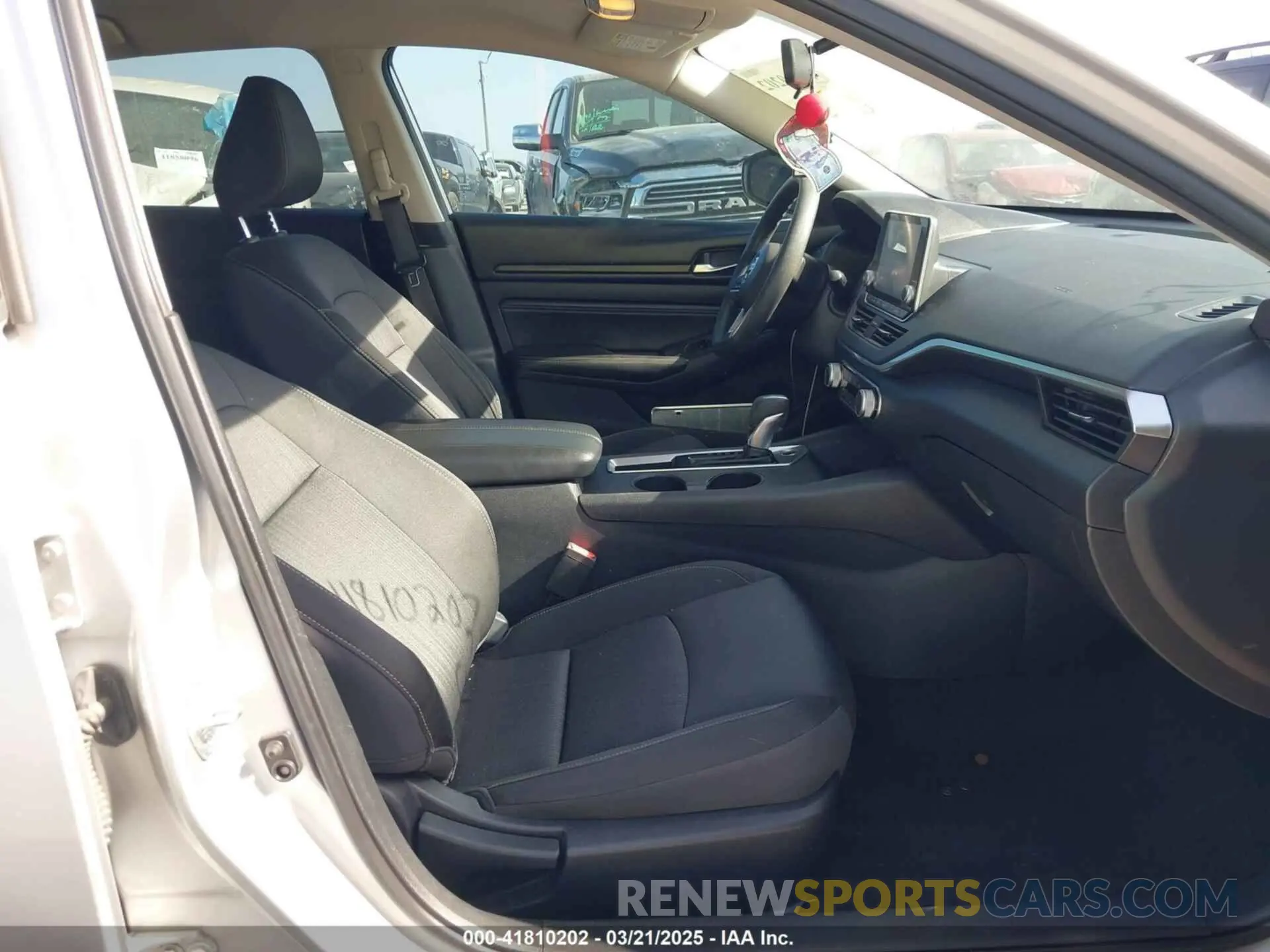 5 Photograph of a damaged car 1N4BL4BV3LC150998 NISSAN ALTIMA 2020