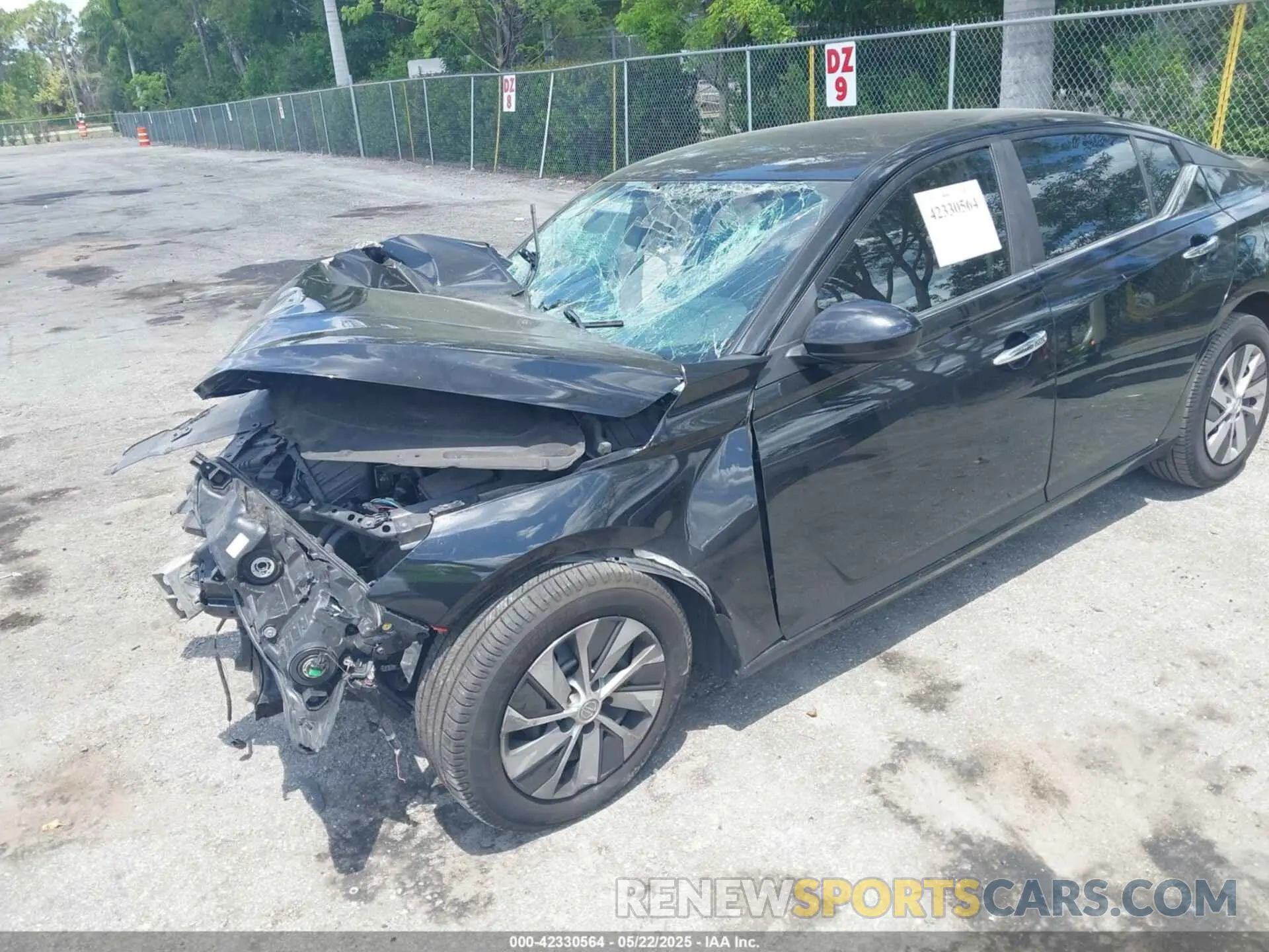 6 Photograph of a damaged car 1N4BL4BV3LC155845 NISSAN ALTIMA 2020