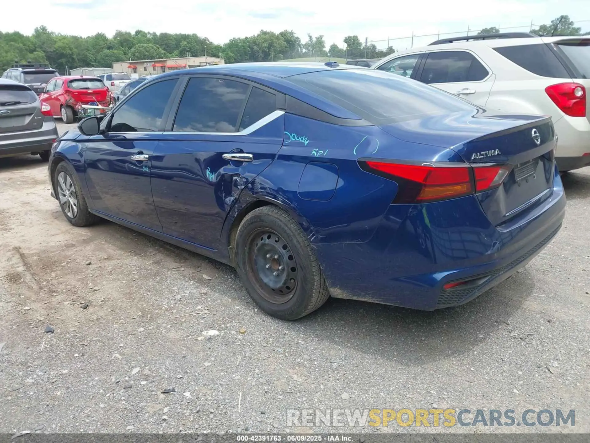 3 Photograph of a damaged car 1N4BL4BV3LC158938 NISSAN ALTIMA 2020